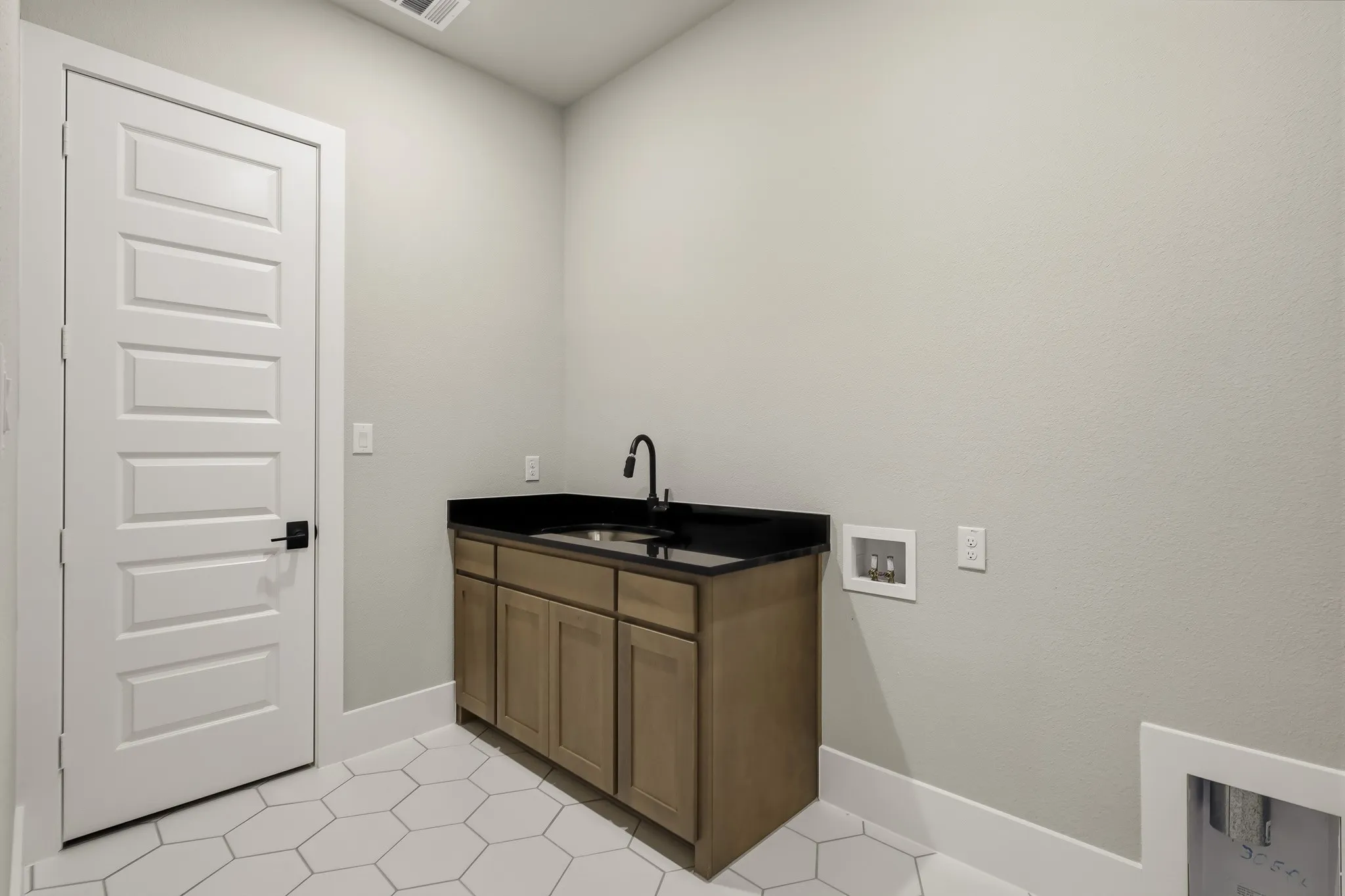 Single Family Residence For Sale in Collin County , 3810 Pandora Drive, Celina, Texas 75009, 4 Bedroom, 5 Bathroom, 3 Garage spaces, 4,299 Sqft, built in 2026, mls#21330740, Real Estate Agent in Celina, Homes For Sale in Collin county, Homes For Sale in Celina, Realtor in Celina Texas, Real Estate Brokerage Independent Realty Texas, Luminita Cordes Realtor