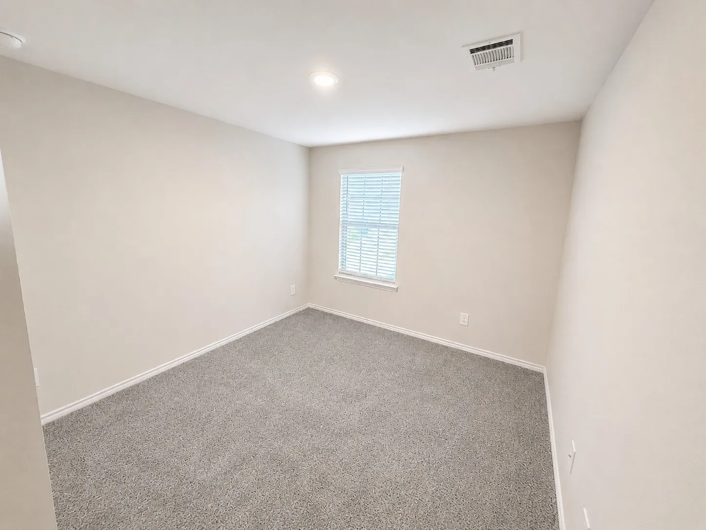 Single Family Residence For Sale in Ellis County , 881 Newport Drive, Ferris, Texas 75125, 4 Bedroom, 3 Bathroom, 2 Garage spaces, 2,236 Sqft, built in 2024, mls#21330726, Real Estate Agent in Ferris, Homes For Sale in Ellis county, Homes For Sale in Ferris, Realtor in Ferris Texas, Real Estate Brokerage Independent Realty Texas, Luminita Cordes Realtor
