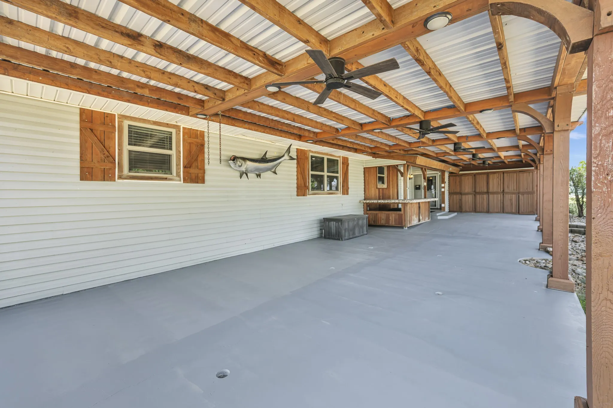 Single Family Residence For Sale in Cooke County , 2561 County Road 248, Valley View, Texas 76272, 4 Bedroom, 3 Bathroom, Garage spaces, 2,160 Sqft, built in 1986, mls#21322135, Real Estate Agent in Valley View, Homes For Sale in Cooke county, Homes For Sale in Valley View, Realtor in Valley View Texas, Real Estate Brokerage Independent Realty Texas, Luminita Cordes Realtor