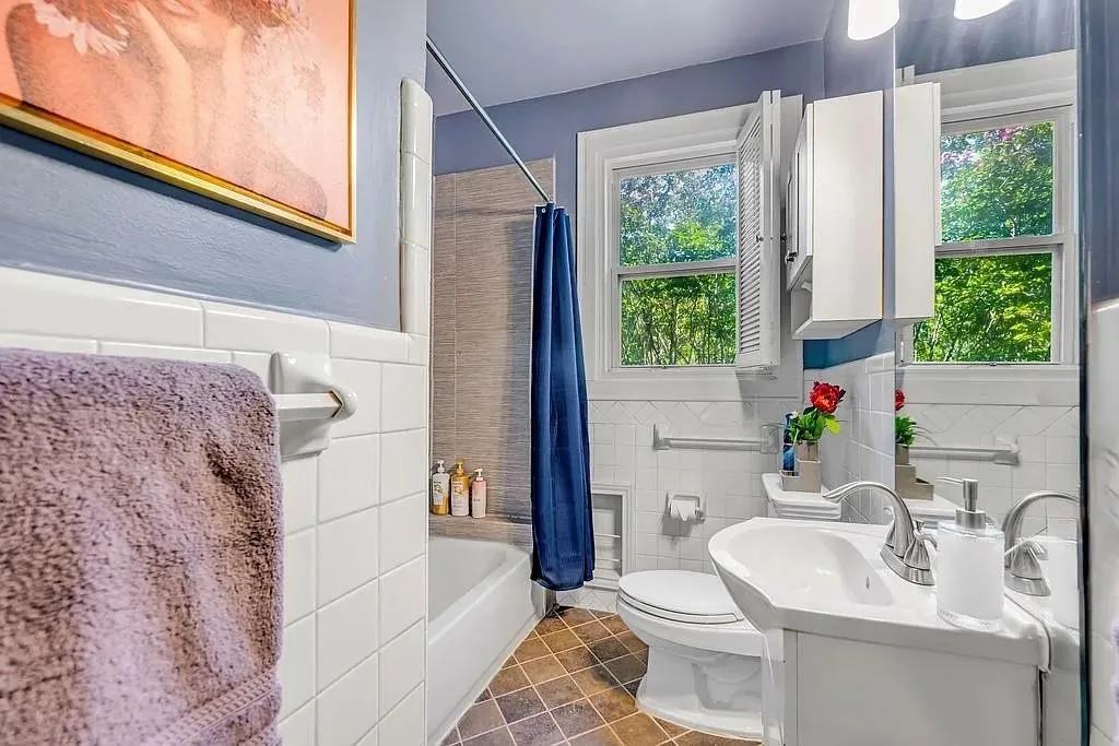 Single Family Residence For Sale in Dallas County , 4301 Vandelia Street, Dallas, Texas 75219, 6 Bedroom, 4 Bathroom, 2 Garage spaces, 3,524 Sqft, built in 1924, mls#21330522, Real Estate Agent in Dallas, Homes For Sale in Dallas county, Homes For Sale in Dallas, Realtor in Dallas Texas, Real Estate Brokerage Independent Realty Texas, Luminita Cordes Realtor