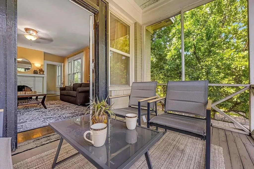 Single Family Residence For Sale in Dallas County , 4301 Vandelia Street, Dallas, Texas 75219, 6 Bedroom, 4 Bathroom, 2 Garage spaces, 3,524 Sqft, built in 1924, mls#21330522, Real Estate Agent in Dallas, Homes For Sale in Dallas county, Homes For Sale in Dallas, Realtor in Dallas Texas, Real Estate Brokerage Independent Realty Texas, Luminita Cordes Realtor