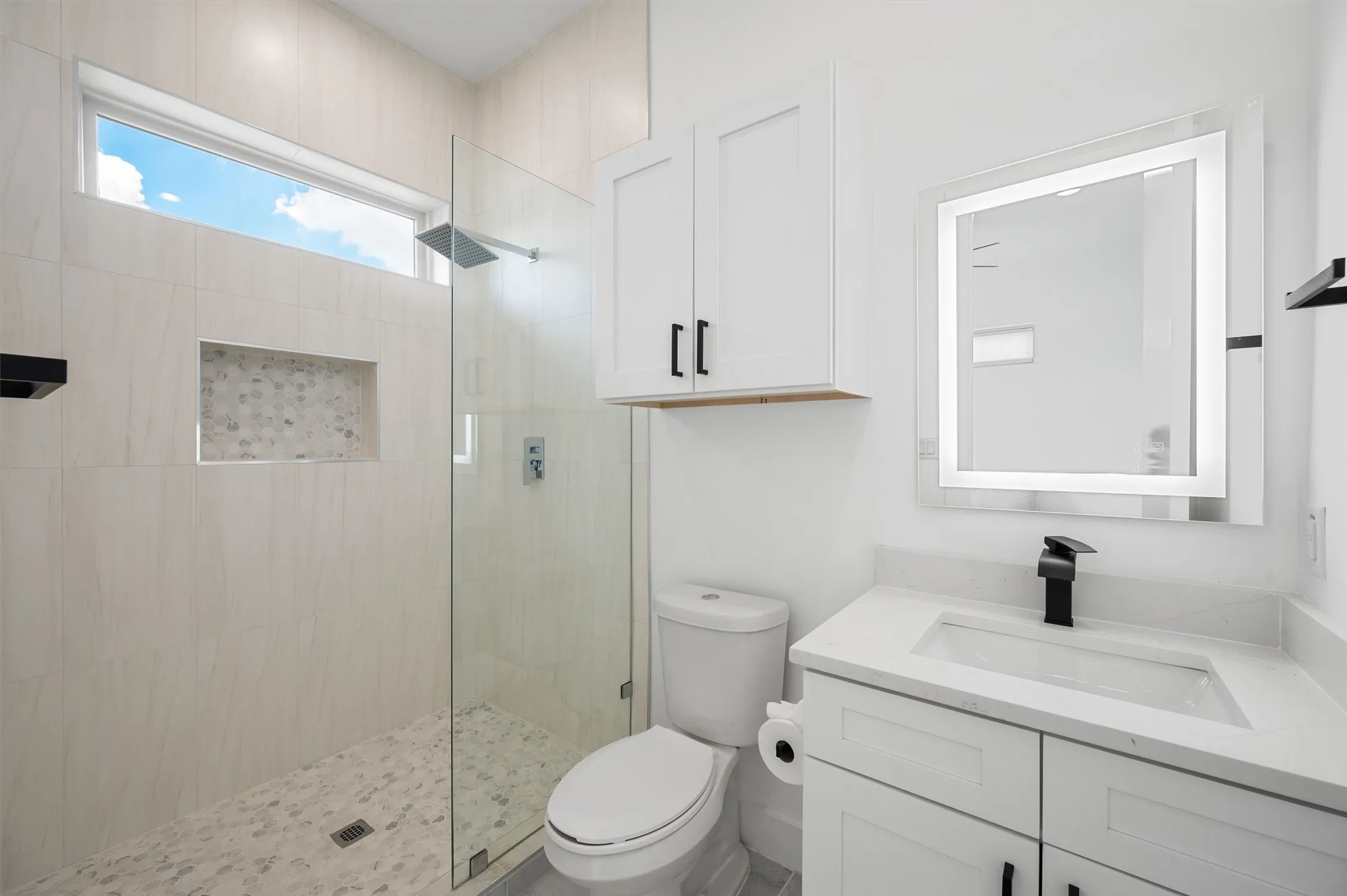 Single Family Residence For Sale in Dallas County , 6802 Lockheed Avenue, Dallas, Texas 75209, 4 Bedroom, 4 Bathroom, 2 Garage spaces, 3,169 Sqft, built in 2021, mls#21329451, Real Estate Agent in Dallas, Homes For Sale in Dallas county, Homes For Sale in Dallas, Realtor in Dallas Texas, Real Estate Brokerage Independent Realty Texas, Luminita Cordes Realtor