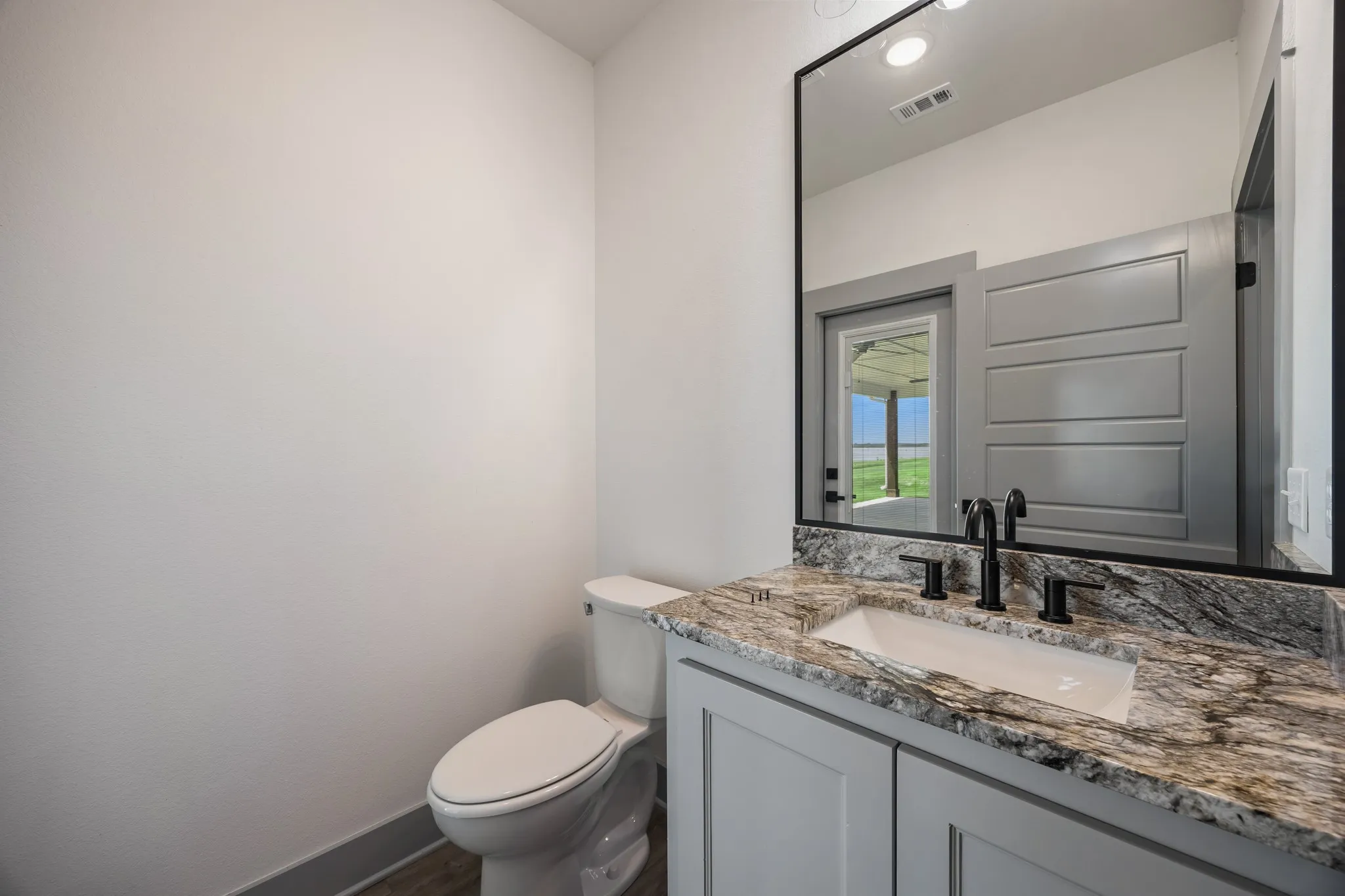 Single Family Residence For Sale in Hunt County , 253 Caro Drive, West Tawakoni, Texas 75474, 4 Bedroom, 4 Bathroom, 2 Garage spaces, 2,372 Sqft, built in 2025, mls#21330700, Real Estate Agent in West Tawakoni, Homes For Sale in Hunt county, Homes For Sale in West Tawakoni, Realtor in West Tawakoni Texas, Real Estate Brokerage Independent Realty Texas, Luminita Cordes Realtor