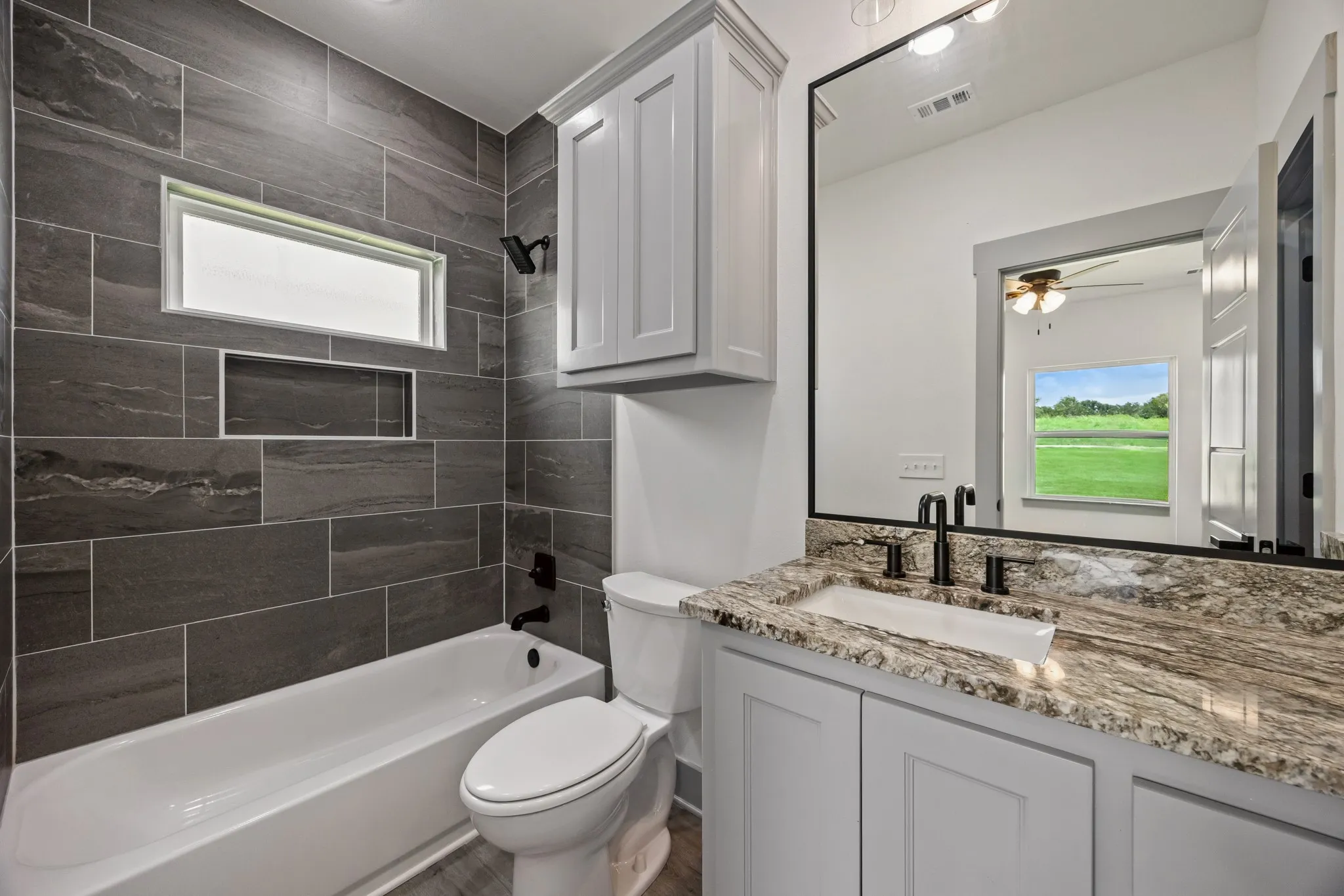 Single Family Residence For Sale in Hunt County , 253 Caro Drive, West Tawakoni, Texas 75474, 4 Bedroom, 4 Bathroom, 2 Garage spaces, 2,372 Sqft, built in 2025, mls#21330700, Real Estate Agent in West Tawakoni, Homes For Sale in Hunt county, Homes For Sale in West Tawakoni, Realtor in West Tawakoni Texas, Real Estate Brokerage Independent Realty Texas, Luminita Cordes Realtor