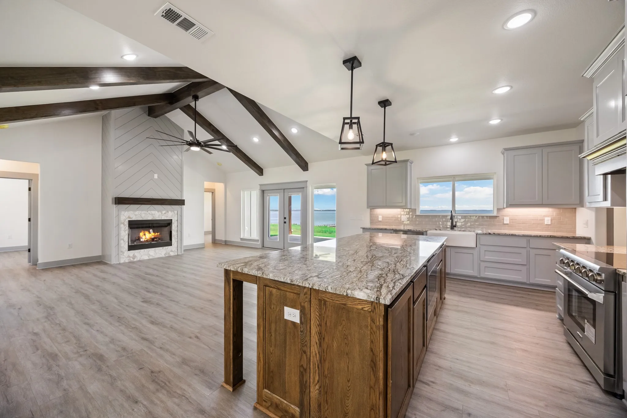Single Family Residence For Sale in Hunt County , 253 Caro Drive, West Tawakoni, Texas 75474, 4 Bedroom, 4 Bathroom, 2 Garage spaces, 2,372 Sqft, built in 2025, mls#21330700, Real Estate Agent in West Tawakoni, Homes For Sale in Hunt county, Homes For Sale in West Tawakoni, Realtor in West Tawakoni Texas, Real Estate Brokerage Independent Realty Texas, Luminita Cordes Realtor