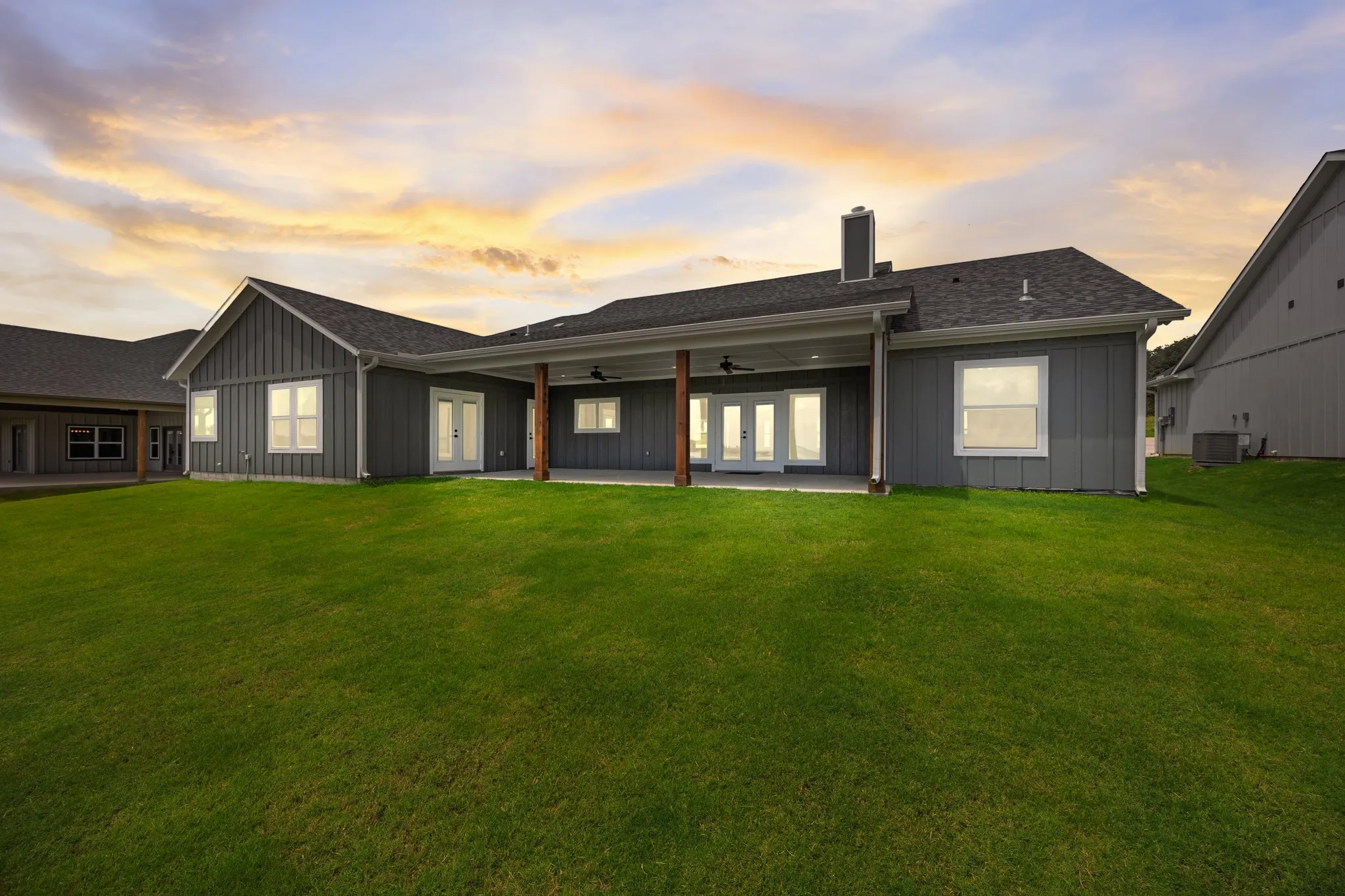 Single Family Residence For Sale in Hunt County , 253 Caro Drive, West Tawakoni, Texas 75474, 4 Bedroom, 4 Bathroom, 2 Garage spaces, 2,372 Sqft, built in 2025, mls#21330700, Real Estate Agent in West Tawakoni, Homes For Sale in Hunt county, Homes For Sale in West Tawakoni, Realtor in West Tawakoni Texas, Real Estate Brokerage Independent Realty Texas, Luminita Cordes Realtor