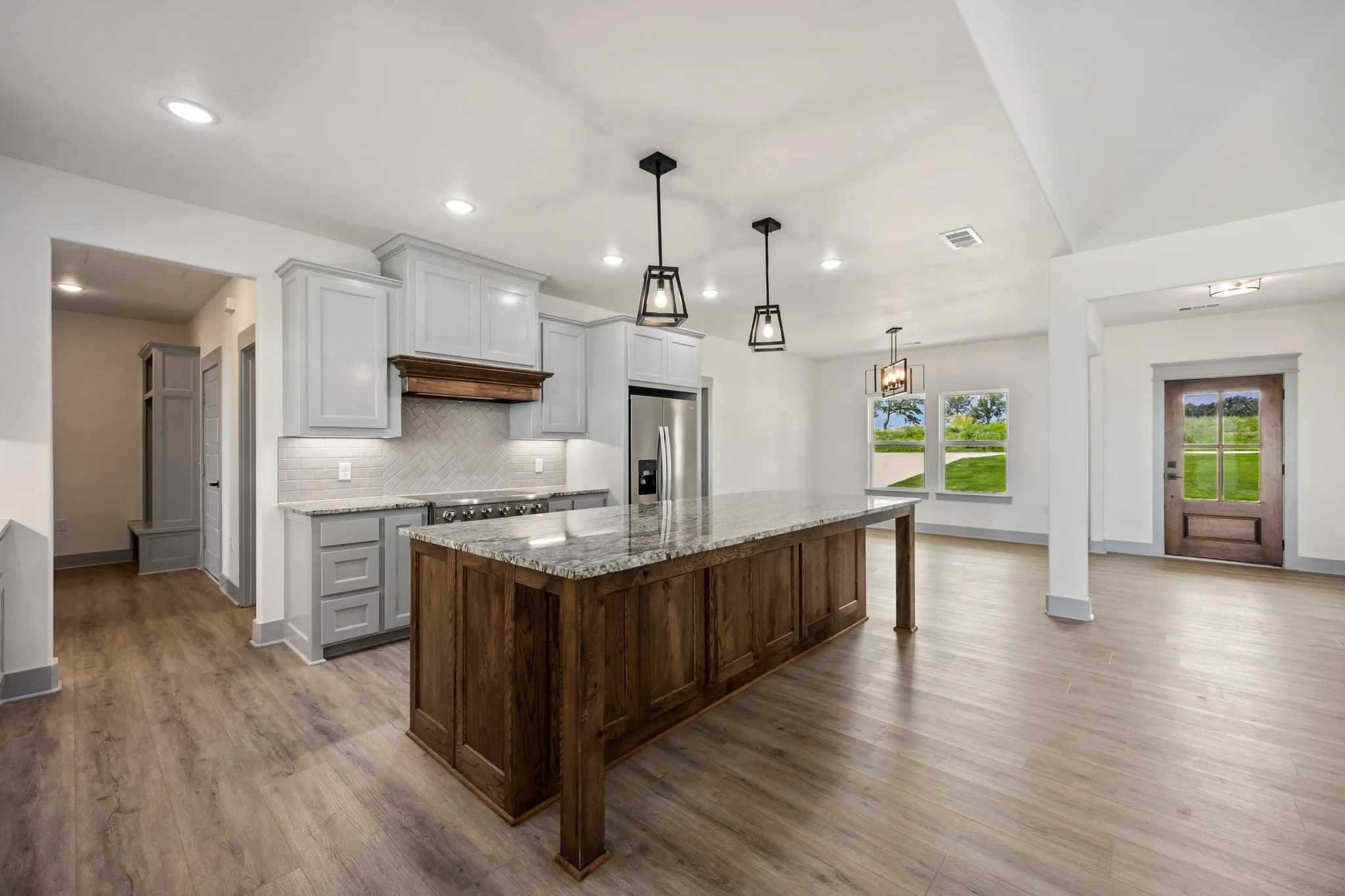 Single Family Residence For Sale in Hunt County , 253 Caro Drive, West Tawakoni, Texas 75474, 4 Bedroom, 4 Bathroom, 2 Garage spaces, 2,372 Sqft, built in 2025, mls#21330700, Real Estate Agent in West Tawakoni, Homes For Sale in Hunt county, Homes For Sale in West Tawakoni, Realtor in West Tawakoni Texas, Real Estate Brokerage Independent Realty Texas, Luminita Cordes Realtor