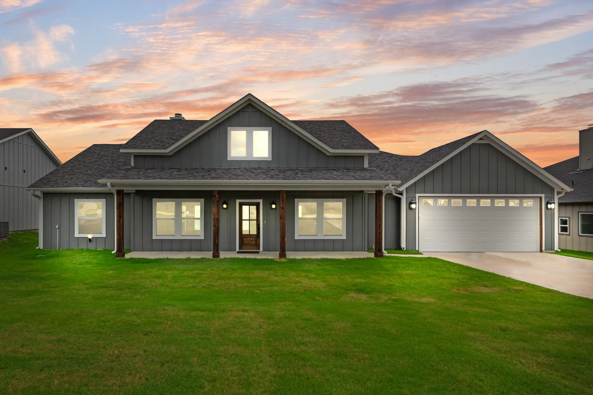 Single Family Residence For Sale in Hunt County , 253 Caro Drive, West Tawakoni, Texas 75474, 4 Bedroom, 4 Bathroom, 2 Garage spaces, 2,372 Sqft, built in 2025, mls#21330700, Real Estate Agent in West Tawakoni, Homes For Sale in Hunt county, Homes For Sale in West Tawakoni, Realtor in West Tawakoni Texas, Real Estate Brokerage Independent Realty Texas, Luminita Cordes Realtor