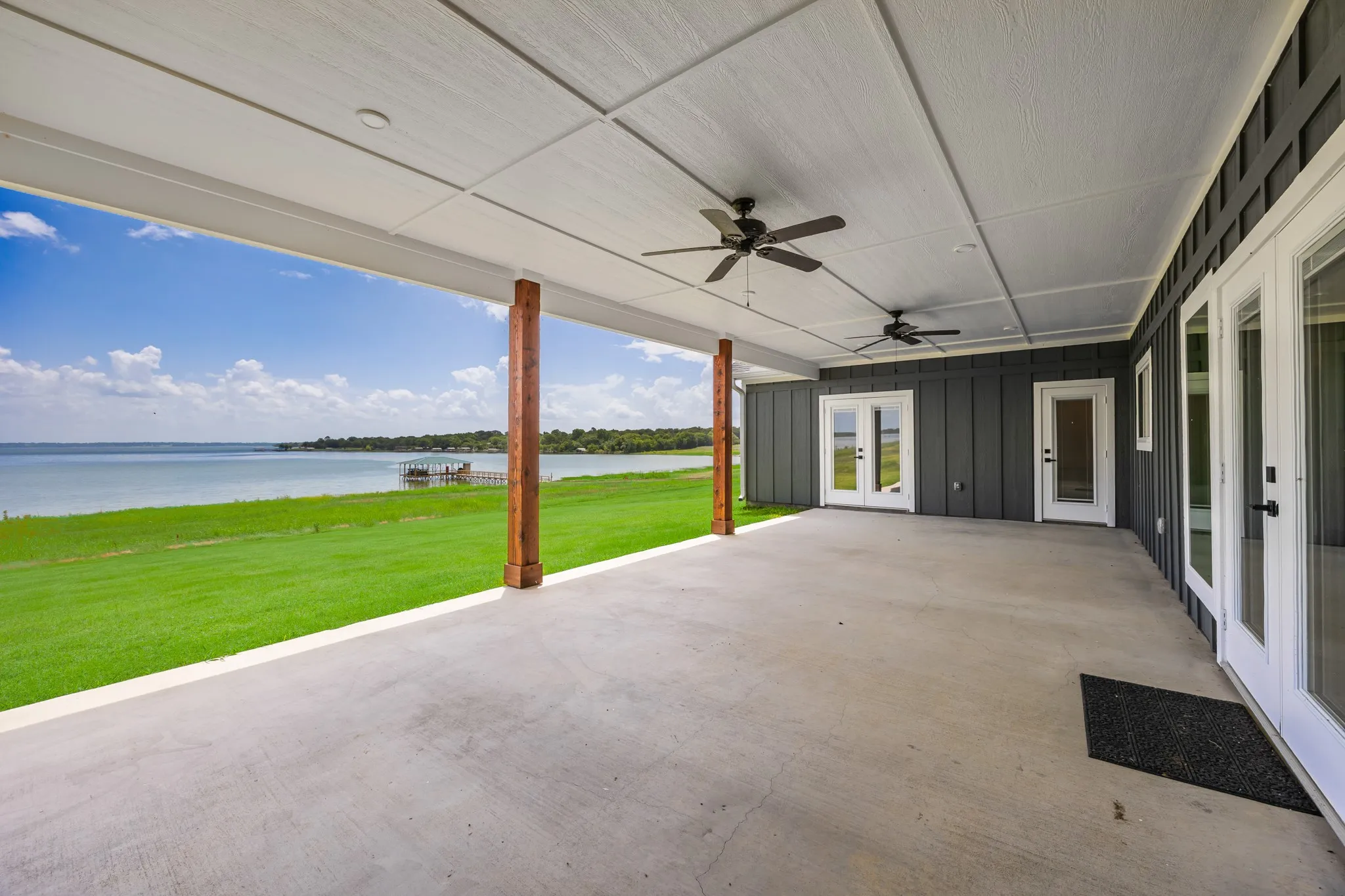 Single Family Residence For Sale in Hunt County , 253 Caro Drive, West Tawakoni, Texas 75474, 4 Bedroom, 4 Bathroom, 2 Garage spaces, 2,372 Sqft, built in 2025, mls#21330700, Real Estate Agent in West Tawakoni, Homes For Sale in Hunt county, Homes For Sale in West Tawakoni, Realtor in West Tawakoni Texas, Real Estate Brokerage Independent Realty Texas, Luminita Cordes Realtor