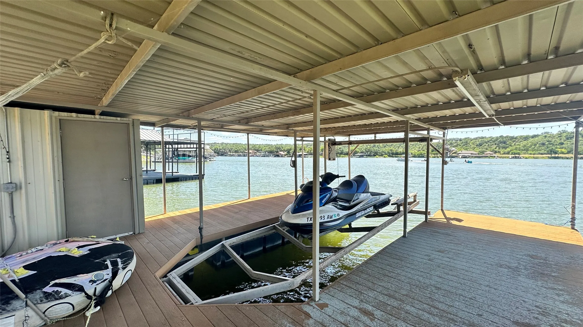 Single Family Residence For Sale in Brown County , 241 County Road 611, Brownwood, Texas 76801, 1 Bedroom, 1 Bathroom, Garage spaces, 486 Sqft, built in 1978, mls#21329997, Real Estate Agent in Brownwood, Homes For Sale in Brown county, Homes For Sale in Brownwood, Realtor in Brownwood Texas, Real Estate Brokerage Independent Realty Texas, Luminita Cordes Realtor