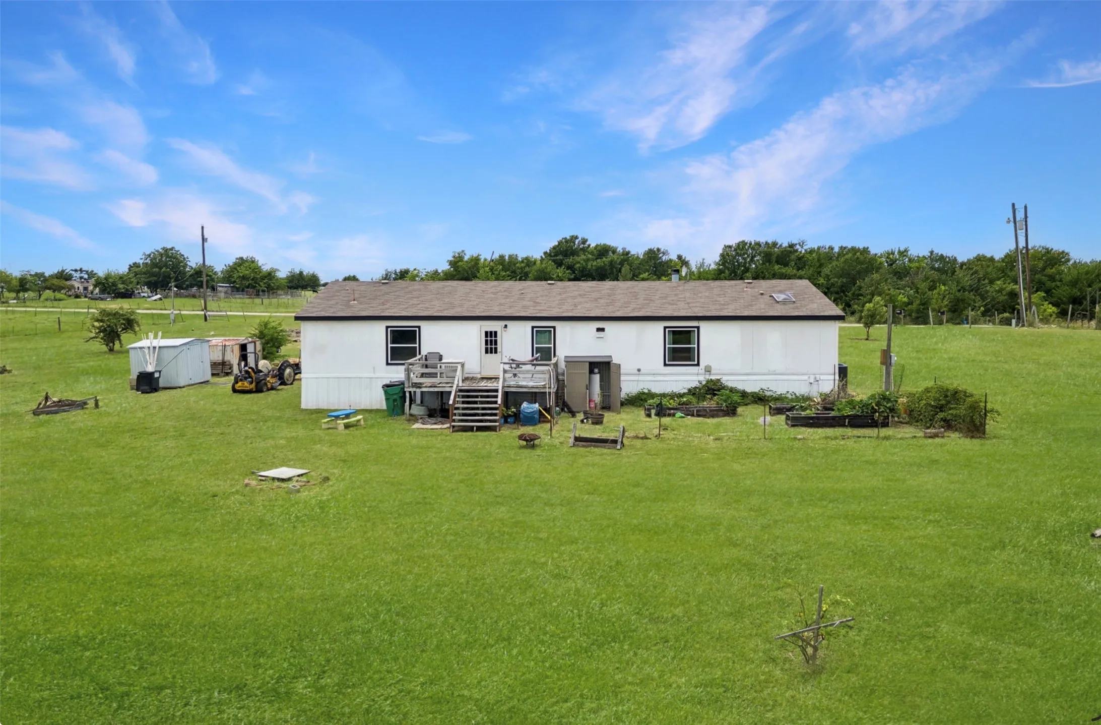 Mobile Home For Sale in Collin County , 6027 Nugget, Nevada, Texas 75173, 4 Bedroom, 2 Bathroom, Garage spaces, 2,112 Sqft, built in 1998, mls#21327756, Real Estate Agent in Nevada, Homes For Sale in Collin county, Homes For Sale in Nevada, Realtor in Nevada Texas, Real Estate Brokerage Independent Realty Texas, Luminita Cordes Realtor