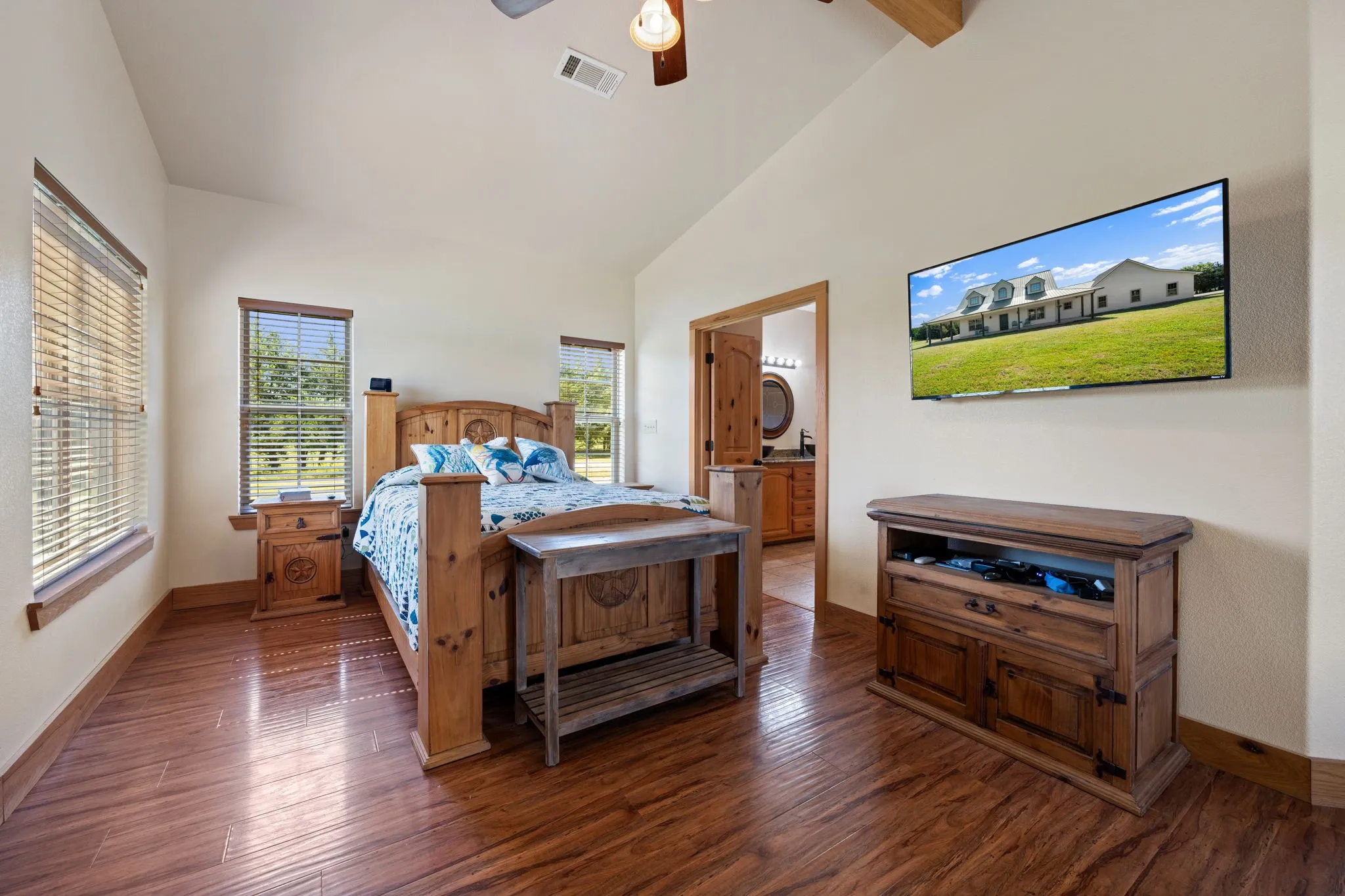 Farm For Sale in Hunt County , 247 County Road 4519, Wolfe City, Texas 75496, 3 Bedroom, 3 Bathroom, 2 Garage spaces, 2,096 Sqft, built in 2012, mls#21328558, Real Estate Agent in Wolfe City, Homes For Sale in Hunt county, Homes For Sale in Wolfe City, Realtor in Wolfe City Texas, Real Estate Brokerage Independent Realty Texas, Luminita Cordes Realtor