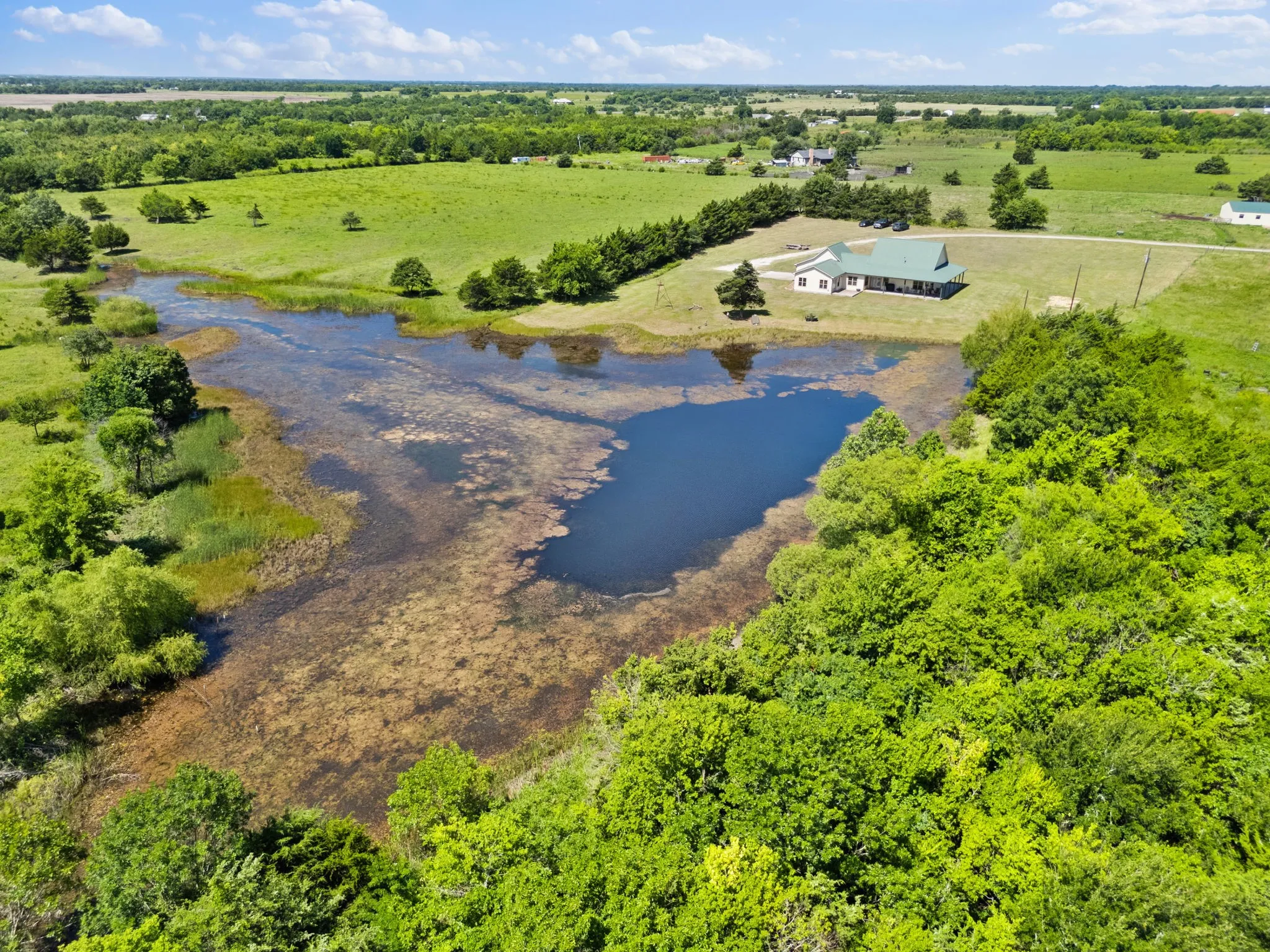Farm For Sale in Hunt County , 247 County Road 4519, Wolfe City, Texas 75496, 3 Bedroom, 3 Bathroom, 2 Garage spaces, 2,096 Sqft, built in 2012, mls#21328558, Real Estate Agent in Wolfe City, Homes For Sale in Hunt county, Homes For Sale in Wolfe City, Realtor in Wolfe City Texas, Real Estate Brokerage Independent Realty Texas, Luminita Cordes Realtor