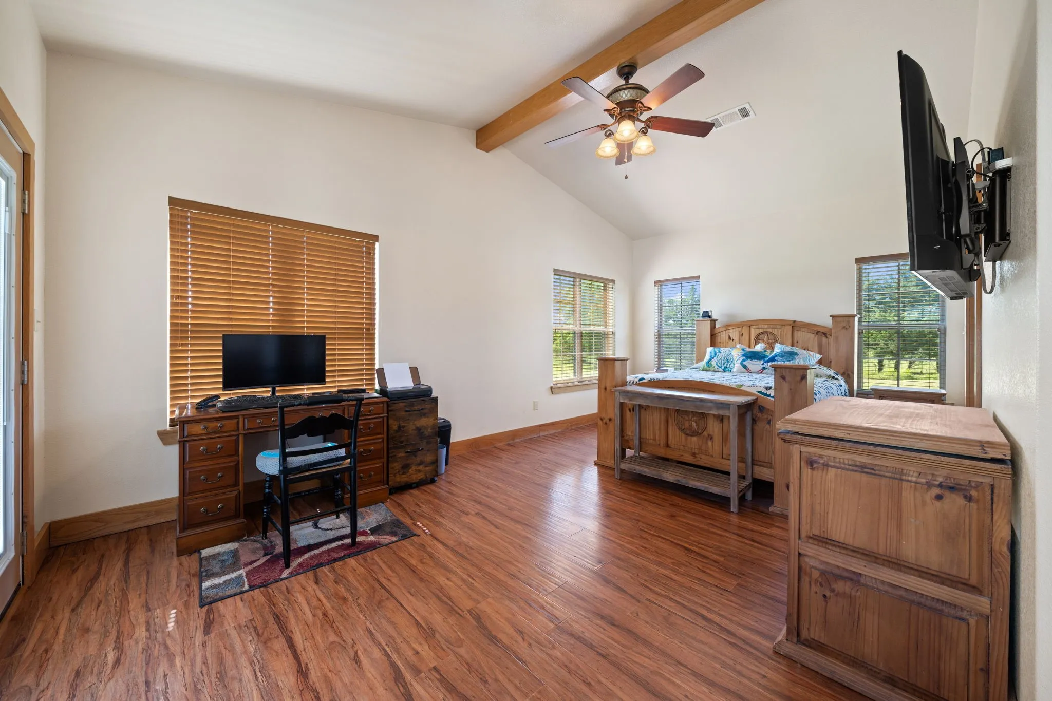 Farm For Sale in Hunt County , 247 County Road 4519, Wolfe City, Texas 75496, 3 Bedroom, 3 Bathroom, 2 Garage spaces, 2,096 Sqft, built in 2012, mls#21328558, Real Estate Agent in Wolfe City, Homes For Sale in Hunt county, Homes For Sale in Wolfe City, Realtor in Wolfe City Texas, Real Estate Brokerage Independent Realty Texas, Luminita Cordes Realtor
