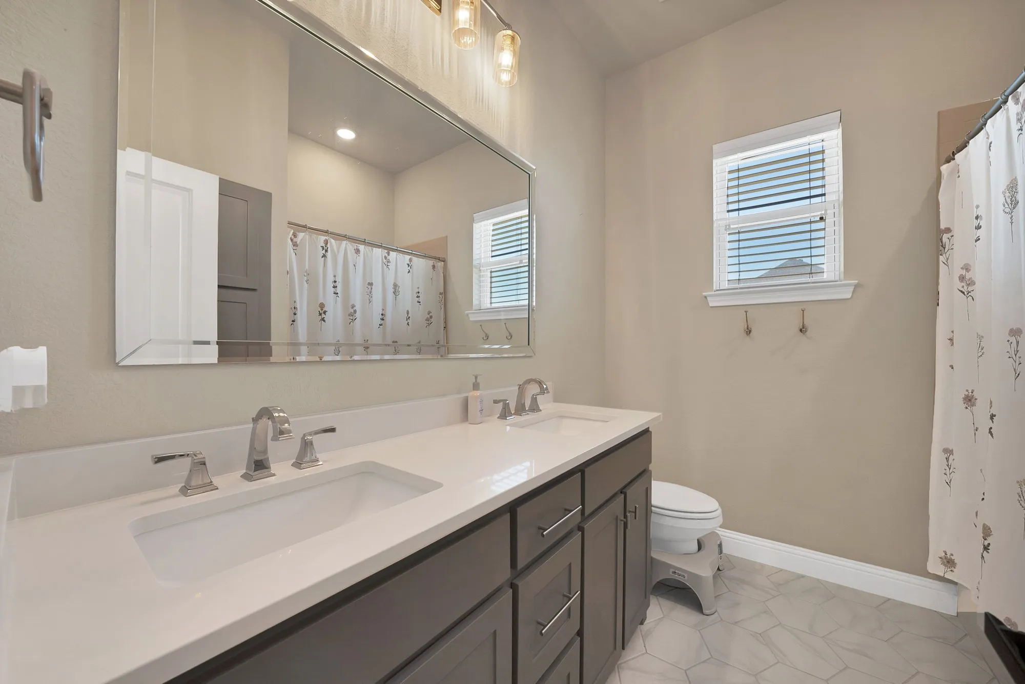 Single Family Residence For Sale in Parker County , 244 Harvard Lane, Springtown, Texas 76082, 4 Bedroom, 3 Bathroom, 3 Garage spaces, 2,500 Sqft, built in 2019, mls#21330757, Real Estate Agent in Springtown, Homes For Sale in Parker county, Homes For Sale in Springtown, Realtor in Springtown Texas, Real Estate Brokerage Independent Realty Texas, Luminita Cordes Realtor