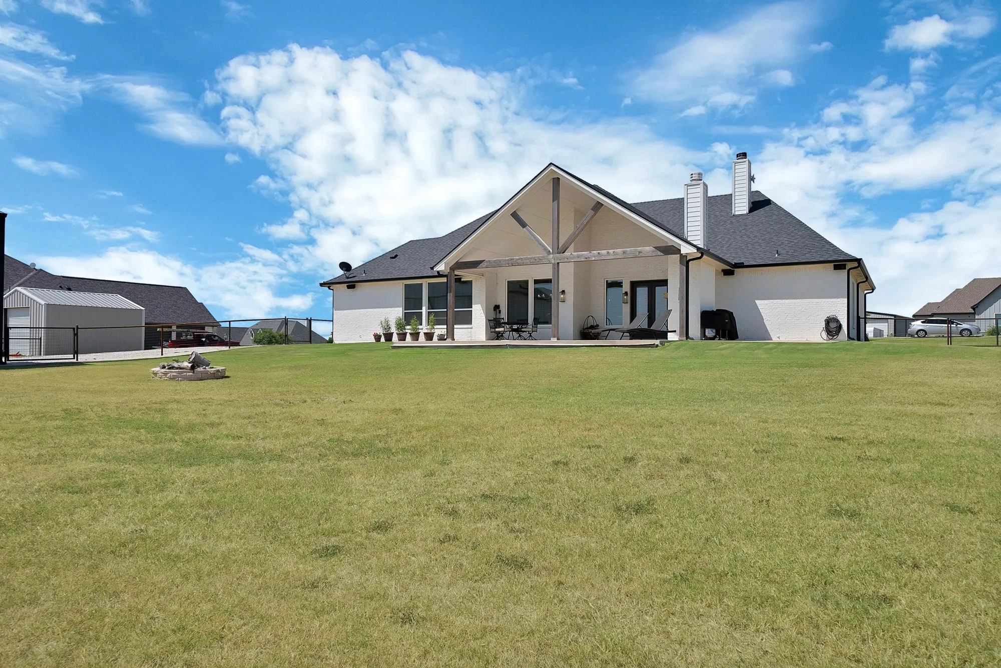 Single Family Residence For Sale in Parker County , 244 Harvard Lane, Springtown, Texas 76082, 4 Bedroom, 3 Bathroom, 3 Garage spaces, 2,500 Sqft, built in 2019, mls#21330757, Real Estate Agent in Springtown, Homes For Sale in Parker county, Homes For Sale in Springtown, Realtor in Springtown Texas, Real Estate Brokerage Independent Realty Texas, Luminita Cordes Realtor