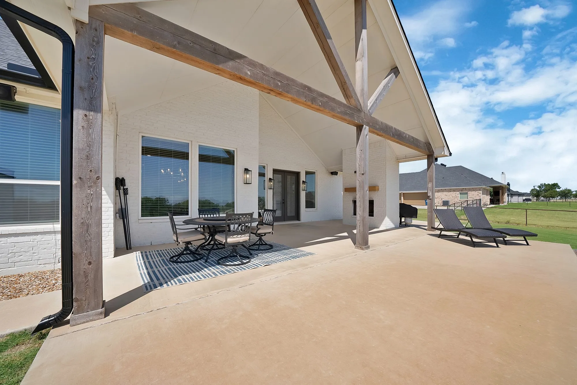Single Family Residence For Sale in Parker County , 244 Harvard Lane, Springtown, Texas 76082, 4 Bedroom, 3 Bathroom, 3 Garage spaces, 2,500 Sqft, built in 2019, mls#21330757, Real Estate Agent in Springtown, Homes For Sale in Parker county, Homes For Sale in Springtown, Realtor in Springtown Texas, Real Estate Brokerage Independent Realty Texas, Luminita Cordes Realtor