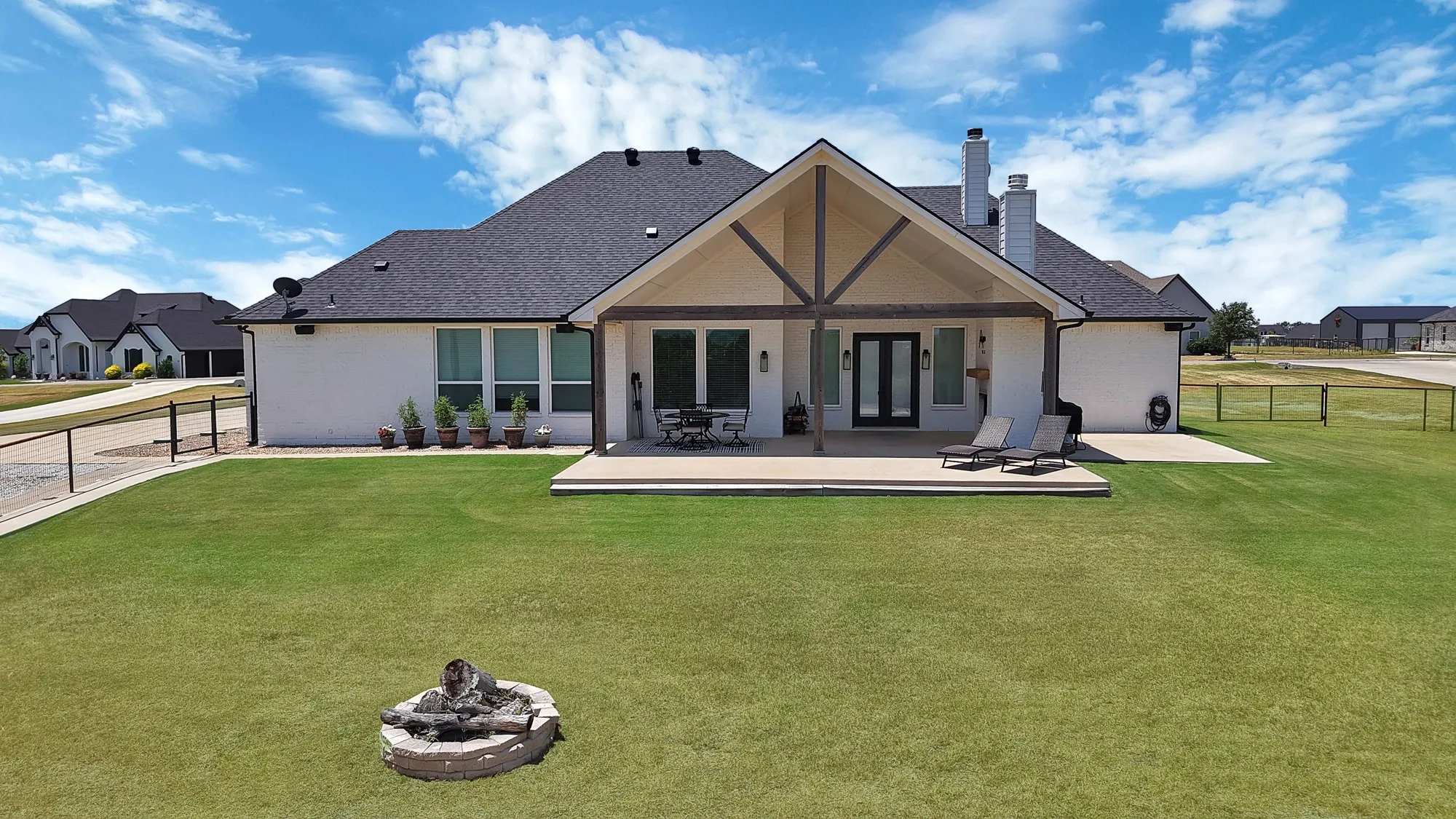Single Family Residence For Sale in Parker County , 244 Harvard Lane, Springtown, Texas 76082, 4 Bedroom, 3 Bathroom, 3 Garage spaces, 2,500 Sqft, built in 2019, mls#21330757, Real Estate Agent in Springtown, Homes For Sale in Parker county, Homes For Sale in Springtown, Realtor in Springtown Texas, Real Estate Brokerage Independent Realty Texas, Luminita Cordes Realtor