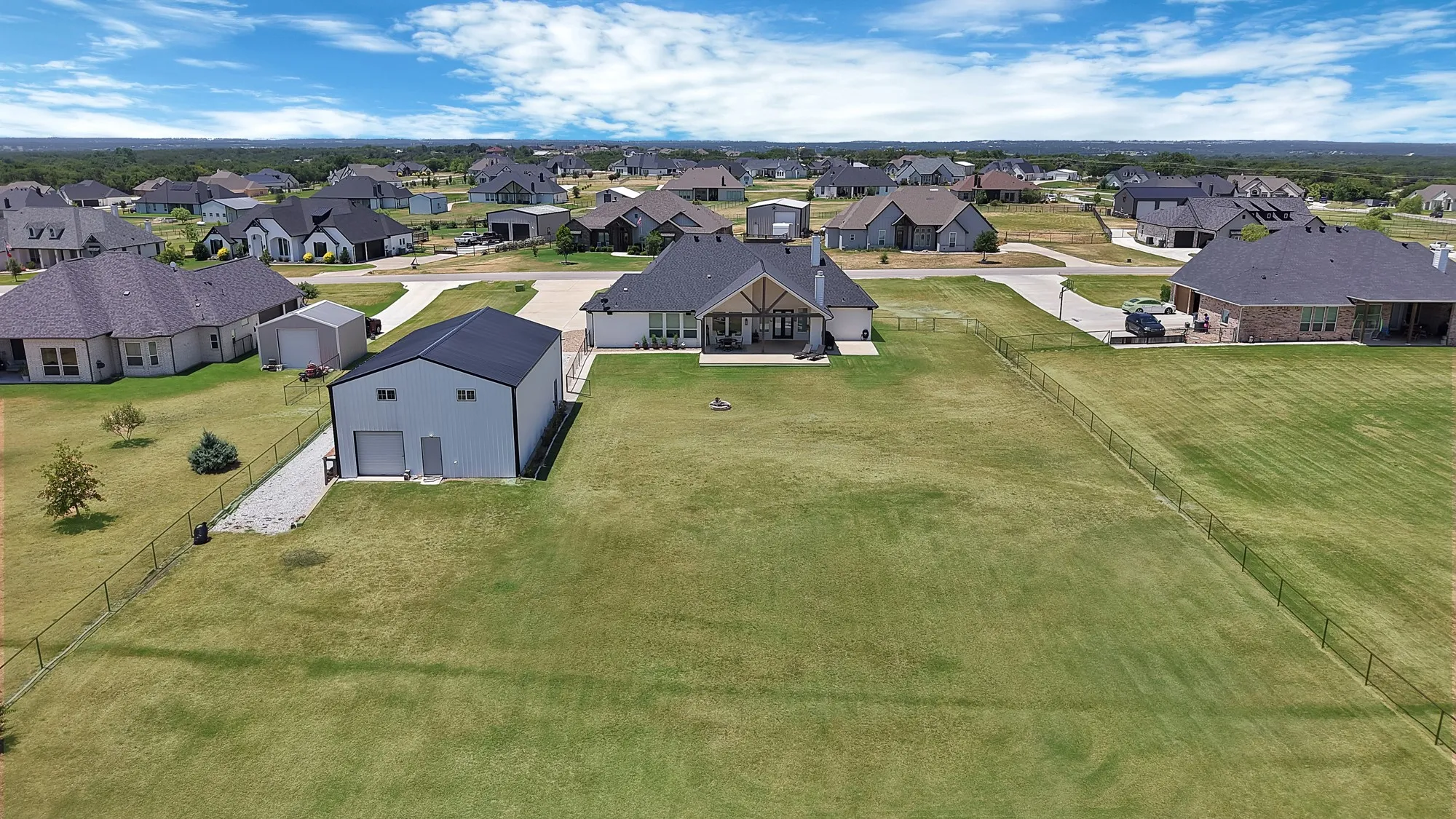 Single Family Residence For Sale in Parker County , 244 Harvard Lane, Springtown, Texas 76082, 4 Bedroom, 3 Bathroom, 3 Garage spaces, 2,500 Sqft, built in 2019, mls#21330757, Real Estate Agent in Springtown, Homes For Sale in Parker county, Homes For Sale in Springtown, Realtor in Springtown Texas, Real Estate Brokerage Independent Realty Texas, Luminita Cordes Realtor