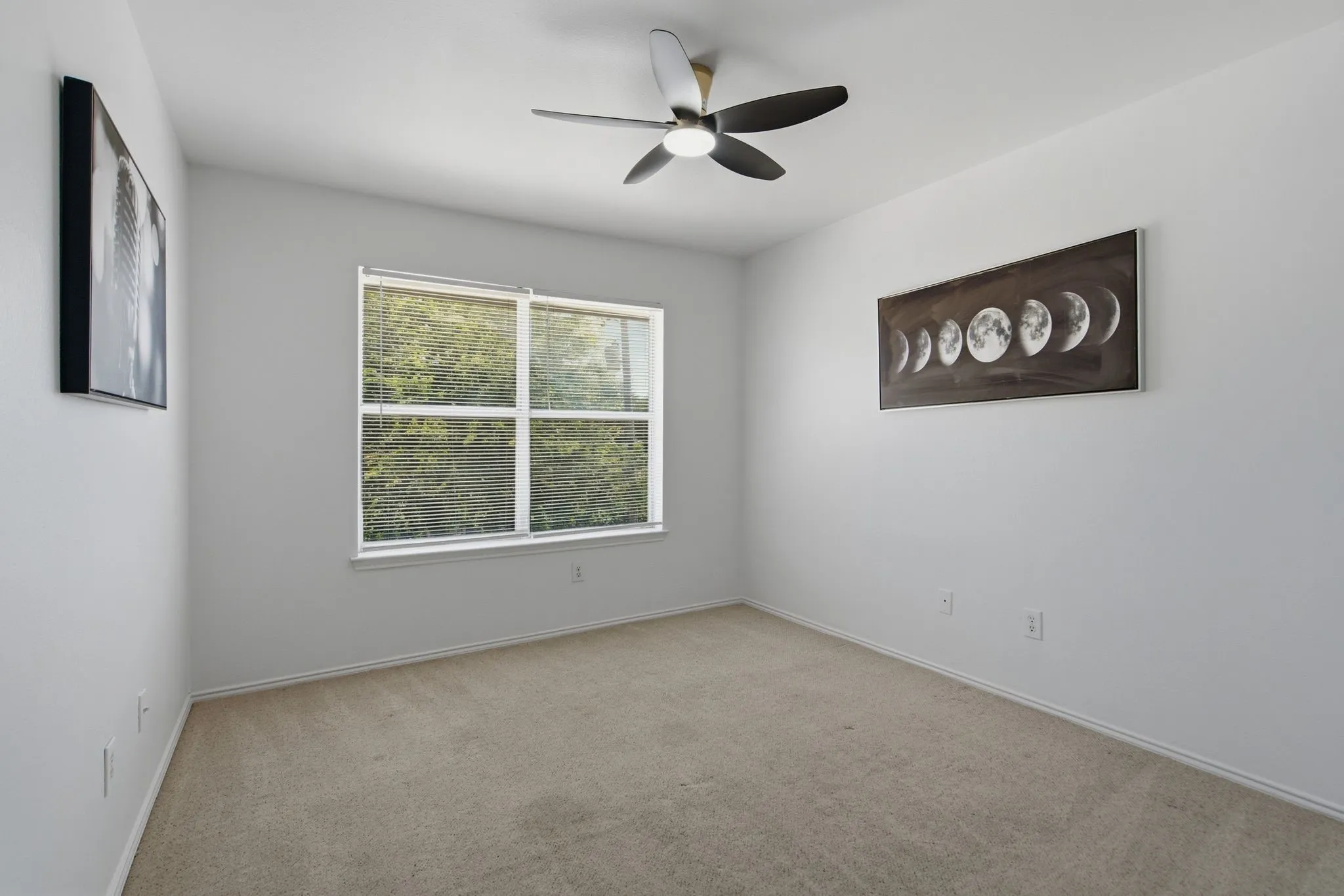 Townhouse For Sale in Denton County , 1504 Barbara Drive, Lewisville, Texas 75067, 3 Bedroom, 3 Bathroom, 1 Garage spaces, 1,478 Sqft, built in 1999, mls#21329698, Real Estate Agent in Lewisville, Homes For Sale in Denton county, Homes For Sale in Lewisville, Realtor in Lewisville Texas, Real Estate Brokerage Independent Realty Texas, Luminita Cordes Realtor