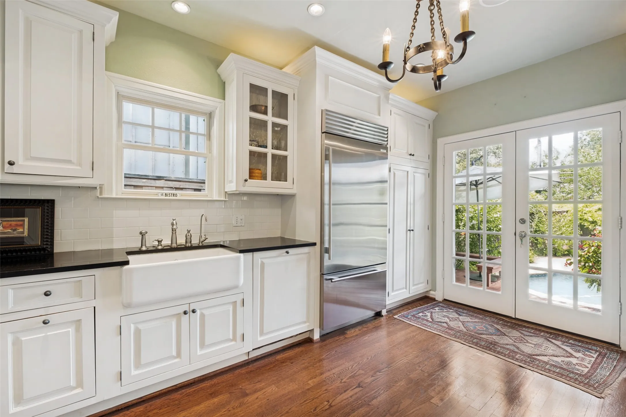 Single Family Residence For Sale in Dallas County , 6917 Westlake Avenue, Dallas, Texas 75214, 3 Bedroom, 2 Bathroom, 2 Garage spaces, 1,971 Sqft, built in 1927, mls#21327858, Real Estate Agent in Dallas, Homes For Sale in Dallas county, Homes For Sale in Dallas, Realtor in Dallas Texas, Real Estate Brokerage Independent Realty Texas, Luminita Cordes Realtor