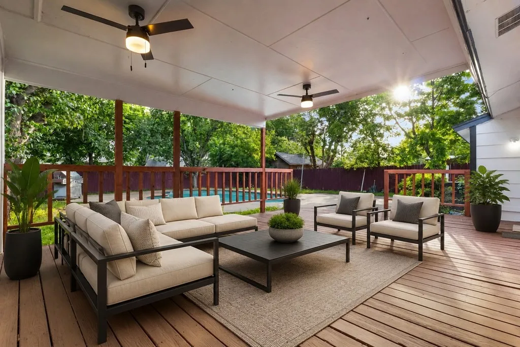 Single Family Residence For Sale in Dallas County , 2529 Syracuse Drive, Irving, Texas 75062, 4 Bedroom, 2 Bathroom, Garage spaces, 1,455 Sqft, built in 1963, mls#21330808, Real Estate Agent in Irving, Homes For Sale in Dallas county, Homes For Sale in Irving, Realtor in Irving Texas, Real Estate Brokerage Independent Realty Texas, Luminita Cordes Realtor