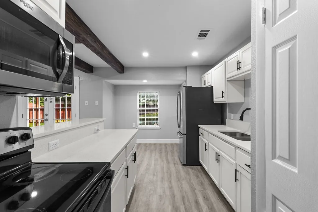 Single Family Residence For Sale in Dallas County , 2529 Syracuse Drive, Irving, Texas 75062, 4 Bedroom, 2 Bathroom, Garage spaces, 1,455 Sqft, built in 1963, mls#21330808, Real Estate Agent in Irving, Homes For Sale in Dallas county, Homes For Sale in Irving, Realtor in Irving Texas, Real Estate Brokerage Independent Realty Texas, Luminita Cordes Realtor