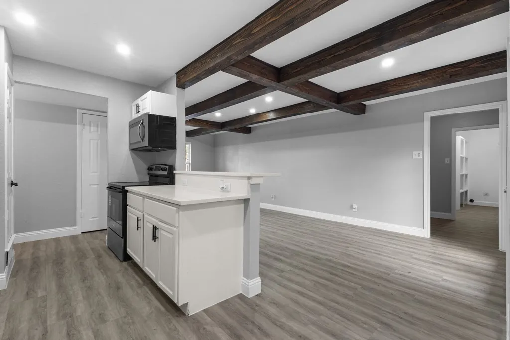 Single Family Residence For Sale in Dallas County , 2529 Syracuse Drive, Irving, Texas 75062, 4 Bedroom, 2 Bathroom, Garage spaces, 1,455 Sqft, built in 1963, mls#21330808, Real Estate Agent in Irving, Homes For Sale in Dallas county, Homes For Sale in Irving, Realtor in Irving Texas, Real Estate Brokerage Independent Realty Texas, Luminita Cordes Realtor