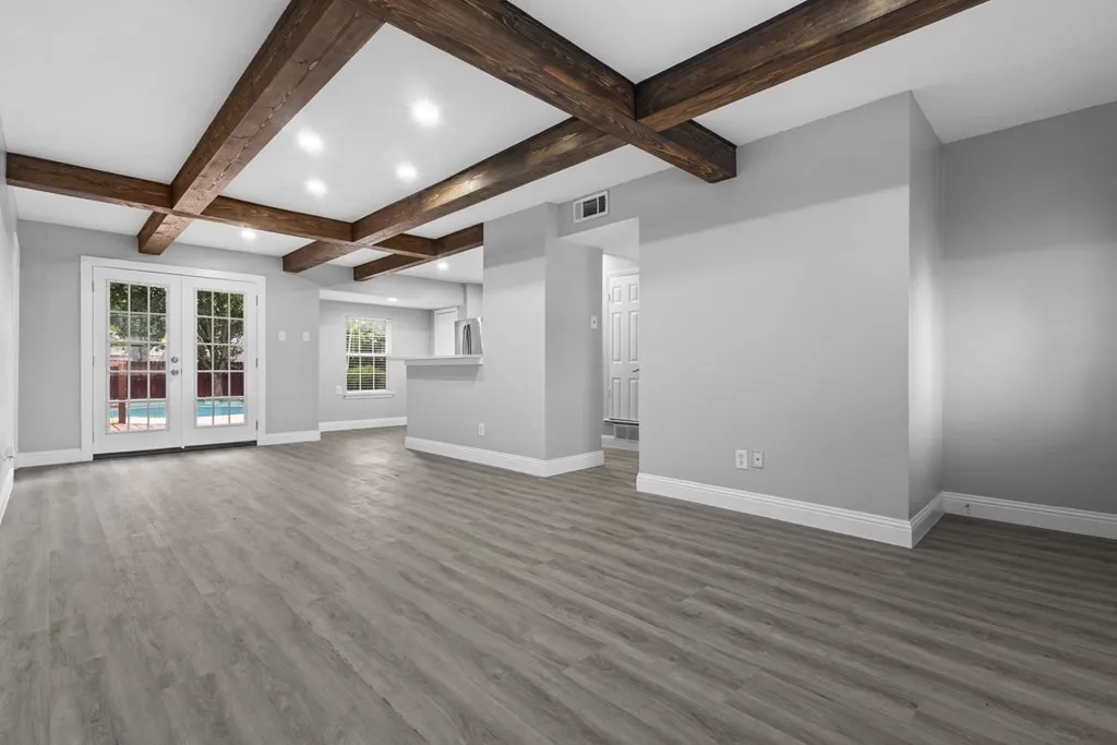Single Family Residence For Sale in Dallas County , 2529 Syracuse Drive, Irving, Texas 75062, 4 Bedroom, 2 Bathroom, Garage spaces, 1,455 Sqft, built in 1963, mls#21330808, Real Estate Agent in Irving, Homes For Sale in Dallas county, Homes For Sale in Irving, Realtor in Irving Texas, Real Estate Brokerage Independent Realty Texas, Luminita Cordes Realtor
