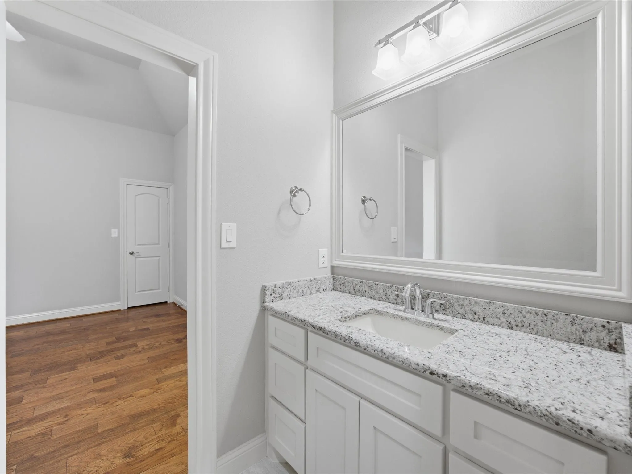 Single Family Residence For Sale in Wise County , 1508 Hidden Springs Road, Decatur, Texas 76234, 3 Bedroom, 3 Bathroom, 3 Garage spaces, 3,505 Sqft, built in 2015, mls#21329633, Real Estate Agent in Decatur, Homes For Sale in Wise county, Homes For Sale in Decatur, Realtor in Decatur Texas, Real Estate Brokerage Independent Realty Texas, Luminita Cordes Realtor