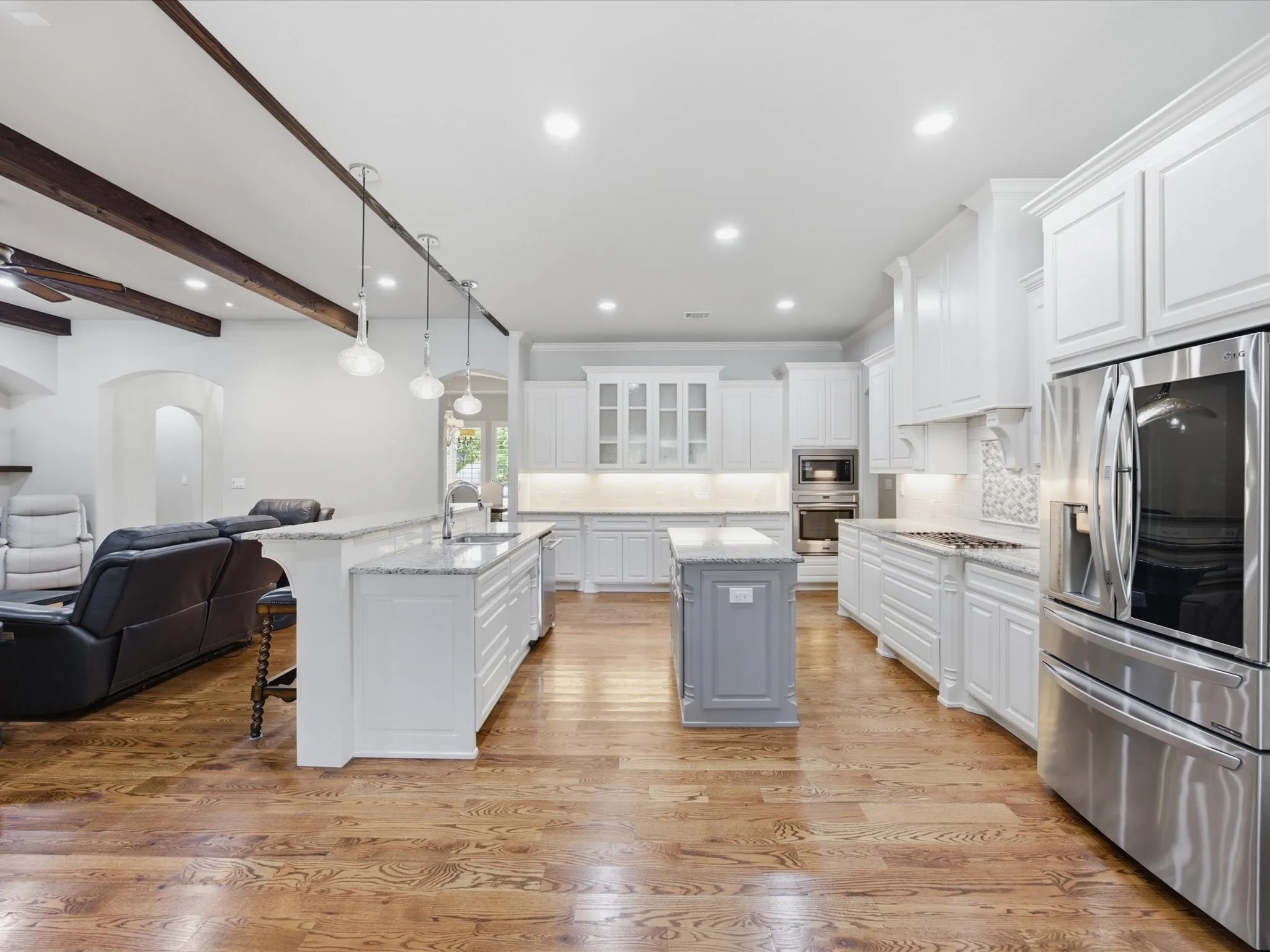 Single Family Residence For Sale in Wise County , 1508 Hidden Springs Road, Decatur, Texas 76234, 3 Bedroom, 3 Bathroom, 3 Garage spaces, 3,505 Sqft, built in 2015, mls#21329633, Real Estate Agent in Decatur, Homes For Sale in Wise county, Homes For Sale in Decatur, Realtor in Decatur Texas, Real Estate Brokerage Independent Realty Texas, Luminita Cordes Realtor