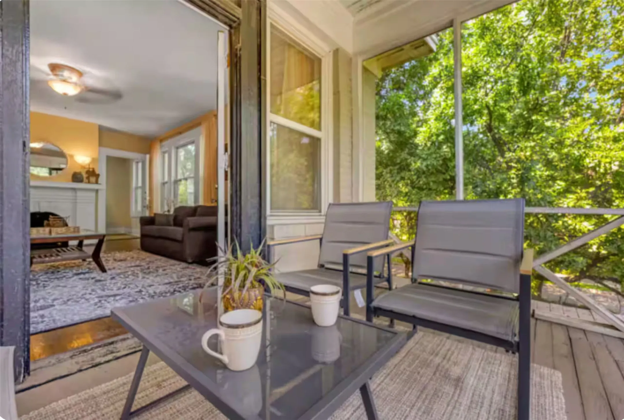 Single Family Residence For Rent in Dallas County , 4303 Vandelia Street, Dallas, Texas 75219, 3 Bedroom, 2 Bathroom, 2 Garage spaces, 1,864 Sqft, built in 1924, mls#21330532, Real Estate Agent in Dallas, Homes For Rent in Dallas county, Homes For Rent in Dallas, Realtor in Dallas Texas, Real Estate Brokerage Independent Realty Texas, Luminita Cordes Realtor