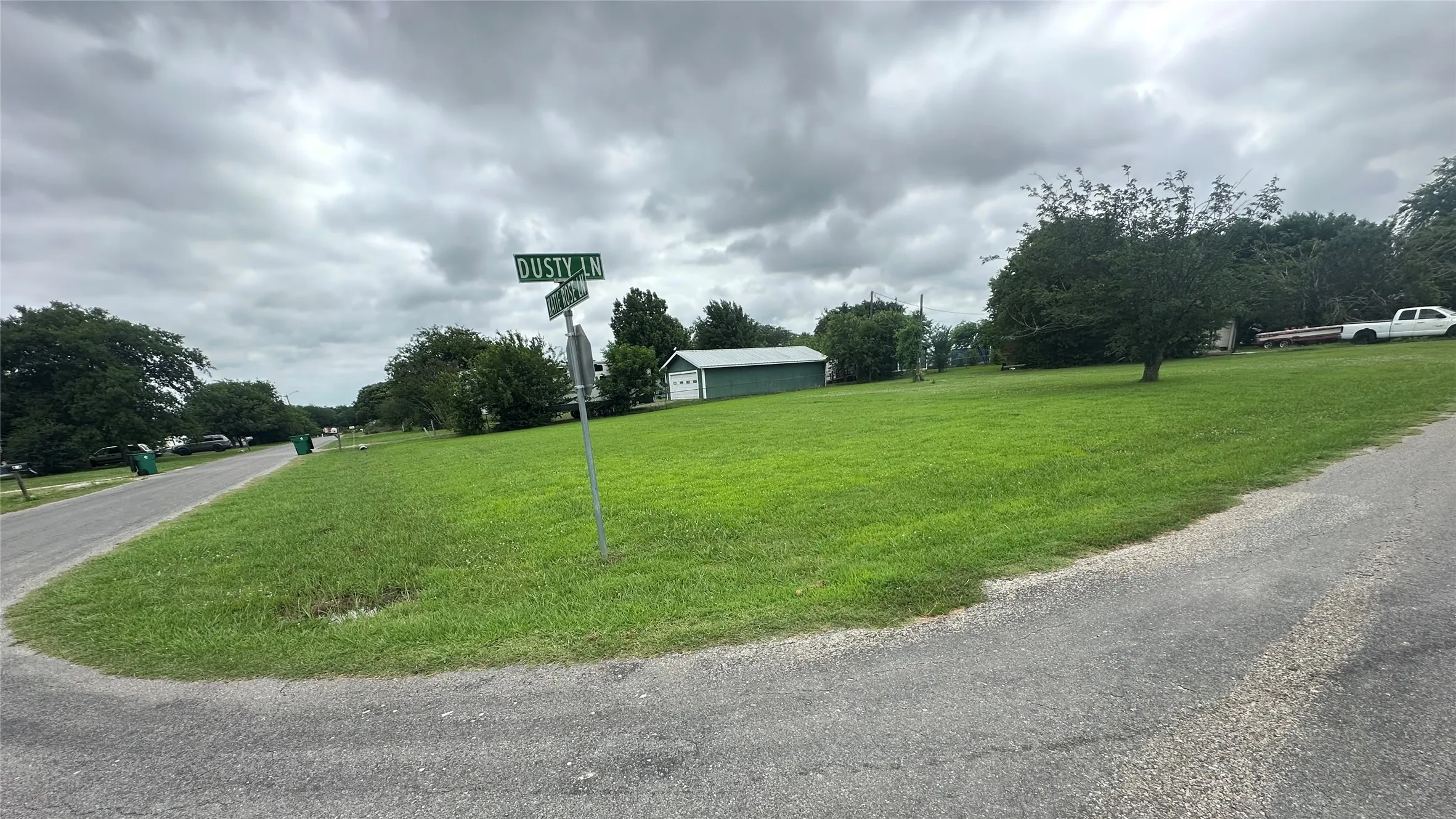 Improved Land For Sale in Grayson County , 501 Dusty Lane, Southmayd, Texas 75092, 0, 0, Garage spaces, 0 Sqft, built in 0, Price $70,000, mls#21330274, Real Estate Agent in Southmayd, Homes For Sale in Grayson county, Homes For Sale in Southmayd, Realtor in Southmayd Texas, Real Estate Brokerage Independent Realty Texas, Luminita Cordes Realtor