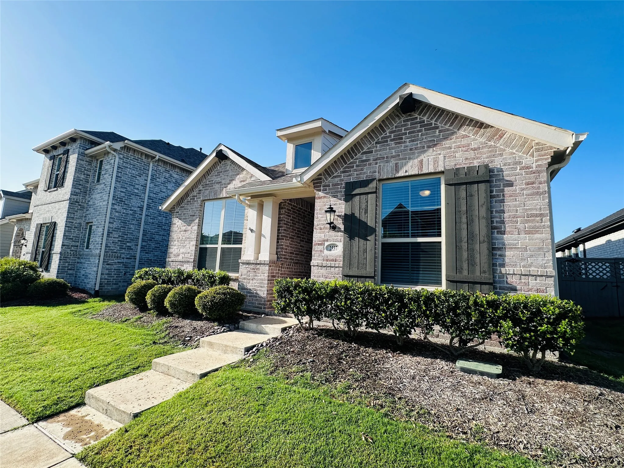 Single Family Residence For Sale in Denton County , 2537 Stella Lane, Northlake, Texas 76247, 3 Bedroom, 2 Bathroom, 2 Garage spaces, 1,698 Sqft, built in 2019, mls#21313362, Real Estate Agent in Northlake, Homes For Sale in Denton county, Homes For Sale in Northlake, Realtor in Northlake Texas, Real Estate Brokerage Independent Realty Texas, Luminita Cordes Realtor
