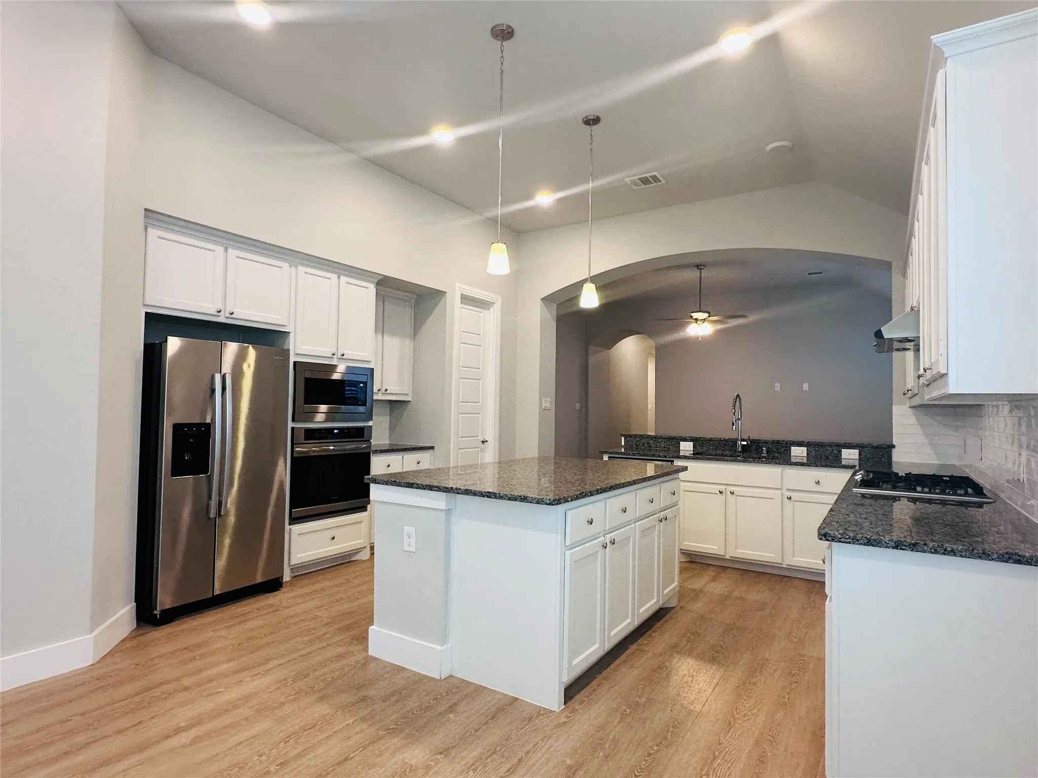 Single Family Residence For Sale in Denton County , 2537 Stella Lane, Northlake, Texas 76247, 3 Bedroom, 2 Bathroom, 2 Garage spaces, 1,698 Sqft, built in 2019, mls#21313362, Real Estate Agent in Northlake, Homes For Sale in Denton county, Homes For Sale in Northlake, Realtor in Northlake Texas, Real Estate Brokerage Independent Realty Texas, Luminita Cordes Realtor