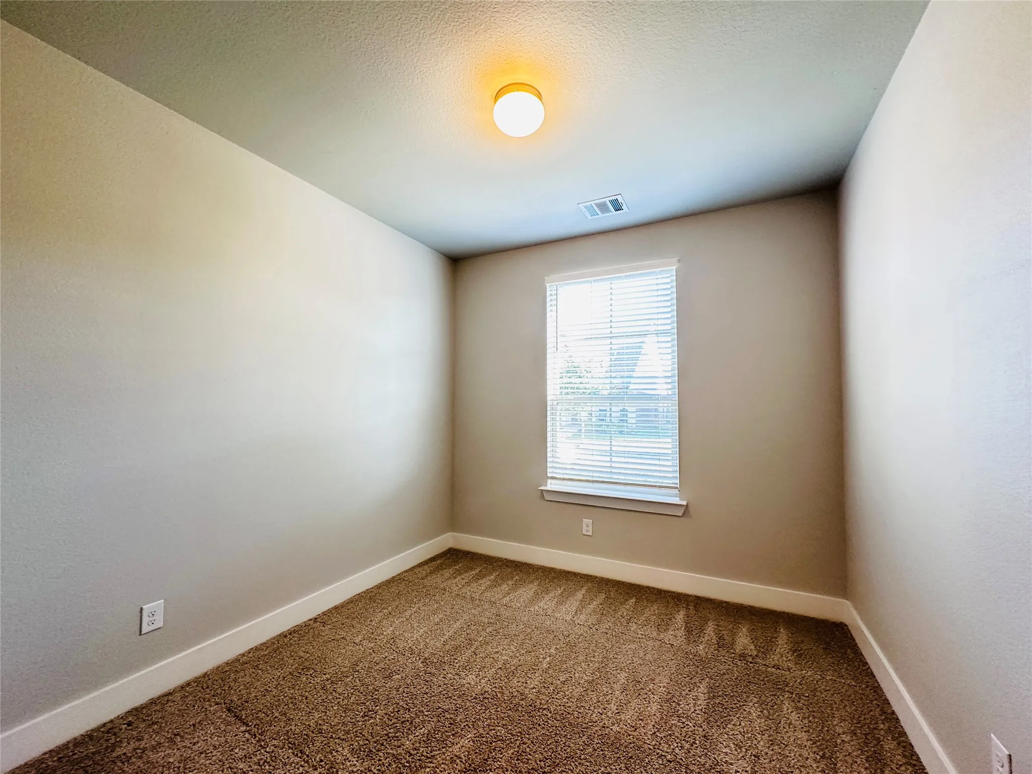 Single Family Residence For Sale in Denton County , 2537 Stella Lane, Northlake, Texas 76247, 3 Bedroom, 2 Bathroom, 2 Garage spaces, 1,698 Sqft, built in 2019, mls#21313362, Real Estate Agent in Northlake, Homes For Sale in Denton county, Homes For Sale in Northlake, Realtor in Northlake Texas, Real Estate Brokerage Independent Realty Texas, Luminita Cordes Realtor