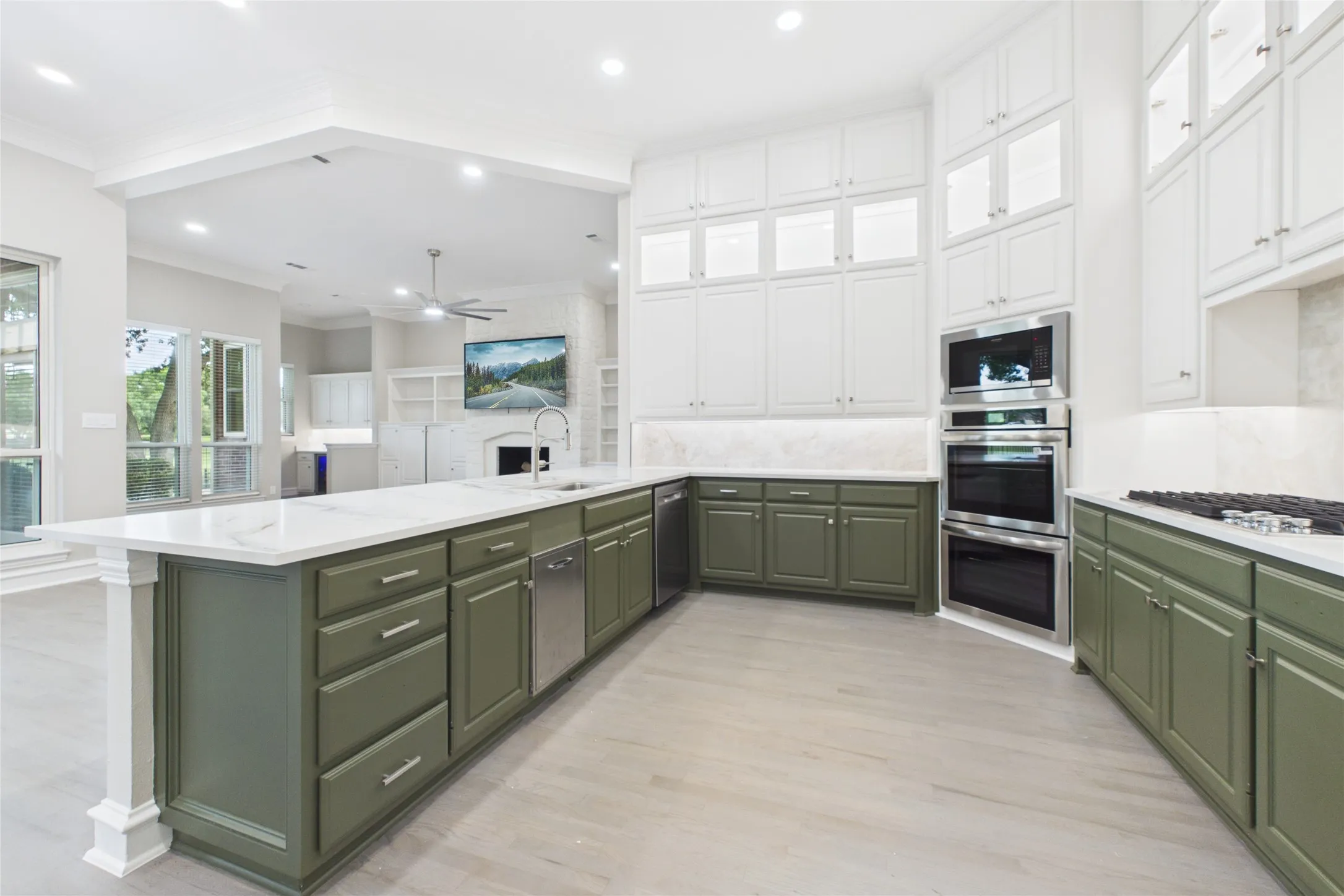 Single Family Residence For Sale in Collin County , 7005 Wellington Point Road, Mc Kinney, Texas 75072, 5 Bedroom, 5 Bathroom, 3 Garage spaces, 4,593 Sqft, built in 1993, mls#21327736, Real Estate Agent in Mc Kinney, Homes For Sale in Collin county, Homes For Sale in Mc Kinney, Realtor in Mc Kinney Texas, Real Estate Brokerage Independent Realty Texas, Luminita Cordes Realtor