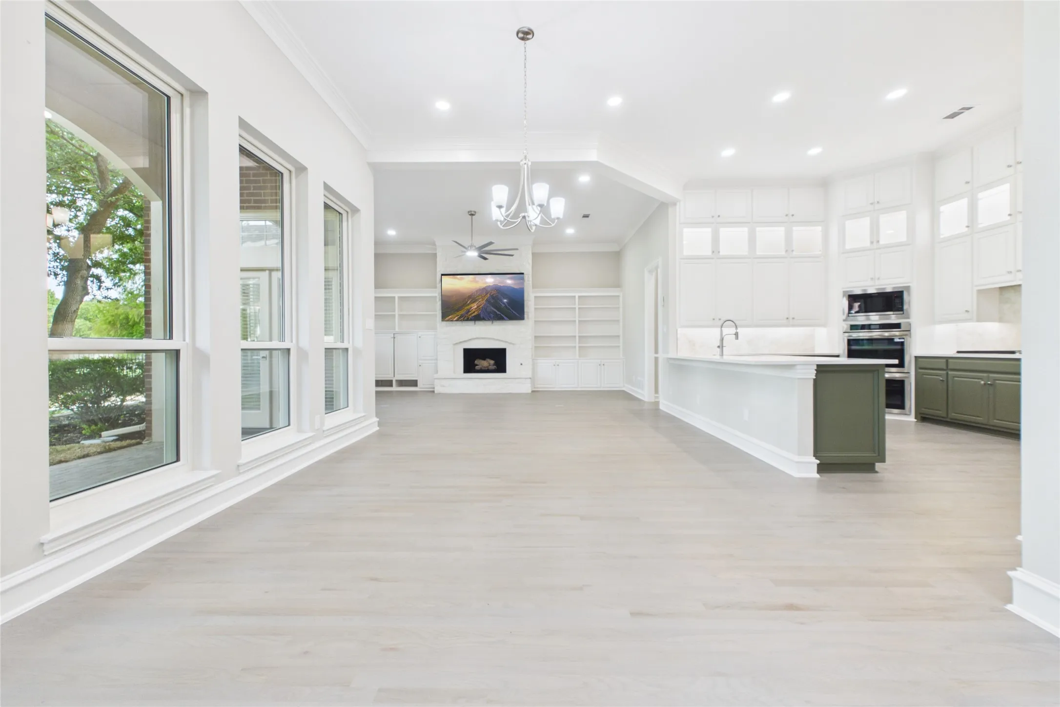 Single Family Residence For Sale in Collin County , 7005 Wellington Point Road, Mc Kinney, Texas 75072, 5 Bedroom, 5 Bathroom, 3 Garage spaces, 4,593 Sqft, built in 1993, mls#21327736, Real Estate Agent in Mc Kinney, Homes For Sale in Collin county, Homes For Sale in Mc Kinney, Realtor in Mc Kinney Texas, Real Estate Brokerage Independent Realty Texas, Luminita Cordes Realtor