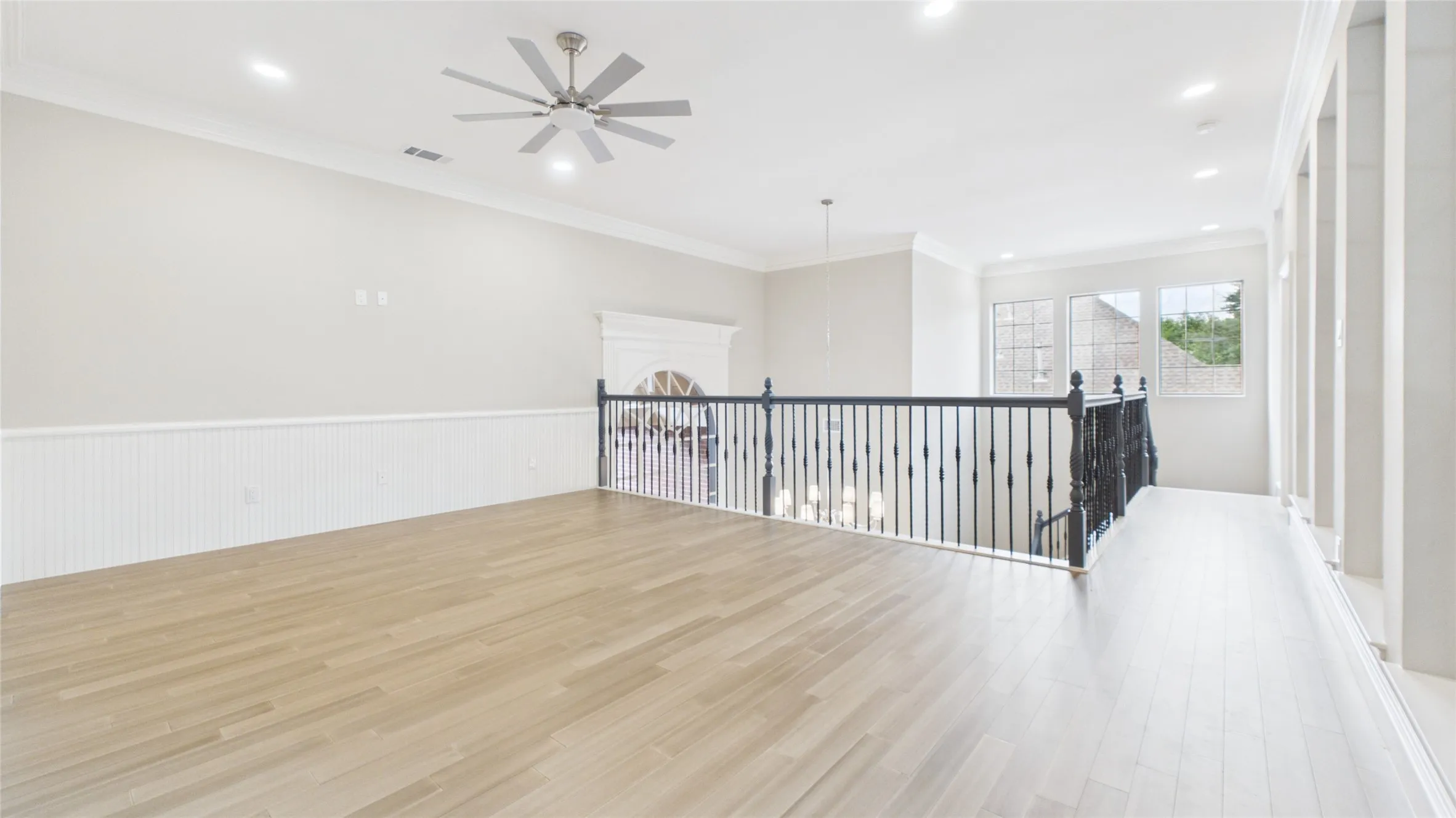 Single Family Residence For Sale in Collin County , 7005 Wellington Point Road, Mc Kinney, Texas 75072, 5 Bedroom, 5 Bathroom, 3 Garage spaces, 4,593 Sqft, built in 1993, mls#21327736, Real Estate Agent in Mc Kinney, Homes For Sale in Collin county, Homes For Sale in Mc Kinney, Realtor in Mc Kinney Texas, Real Estate Brokerage Independent Realty Texas, Luminita Cordes Realtor