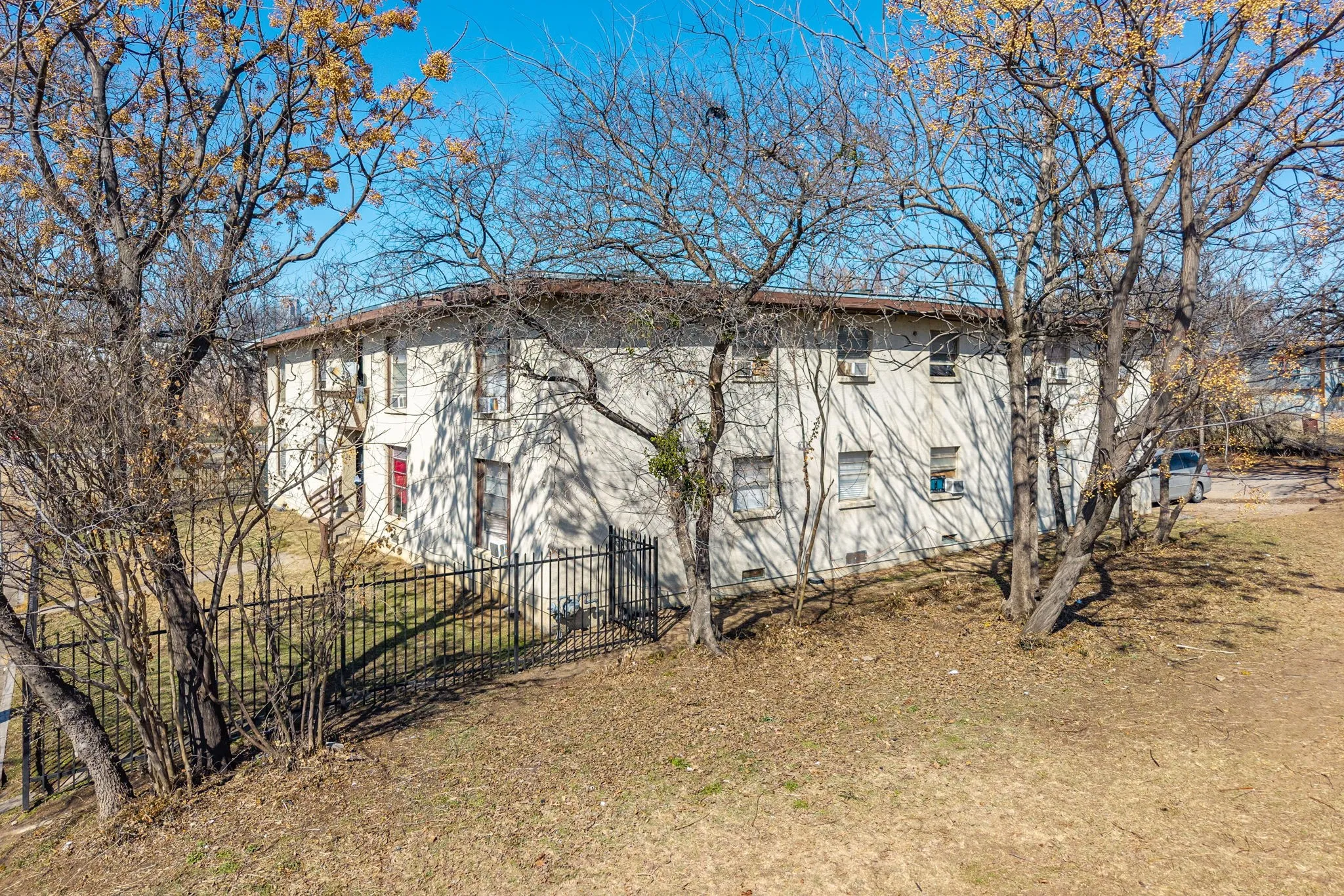 Apartment For Sale in Dallas County , 2718 Cleveland Street, Dallas, Texas 75215, 0, 0, Garage spaces, 0 Sqft, built in 1961, mls#21330836, Real Estate Agent in Dallas, Homes For Sale in Dallas county, Homes For Sale in Dallas, Realtor in Dallas Texas, Real Estate Brokerage Independent Realty Texas, Luminita Cordes Realtor