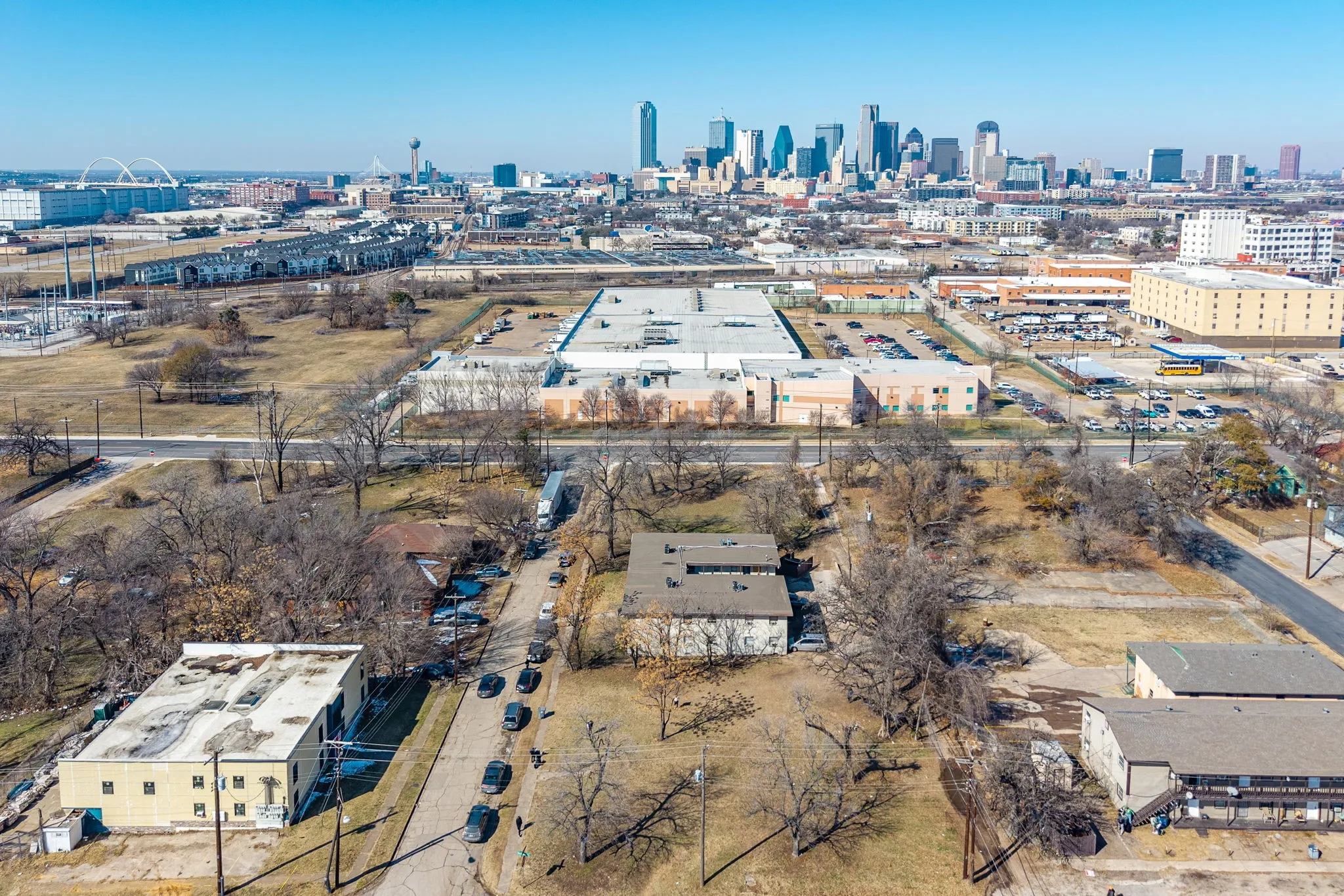 Apartment For Sale in Dallas County , 2718 Cleveland Street, Dallas, Texas 75215, 0, 0, Garage spaces, 0 Sqft, built in 1961, mls#21330836, Real Estate Agent in Dallas, Homes For Sale in Dallas county, Homes For Sale in Dallas, Realtor in Dallas Texas, Real Estate Brokerage Independent Realty Texas, Luminita Cordes Realtor