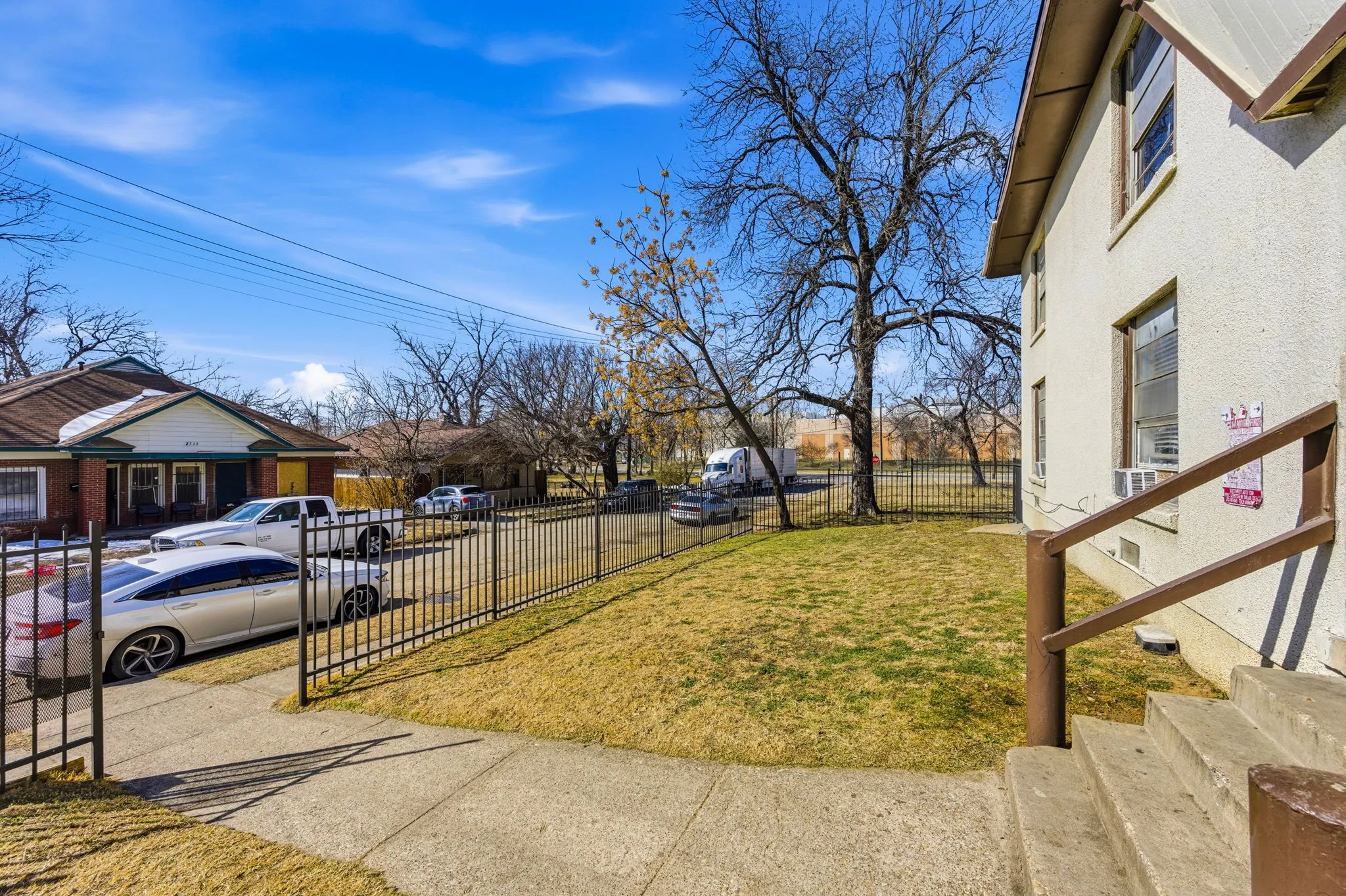Apartment For Sale in Dallas County , 2718 Cleveland Street, Dallas, Texas 75215, 0, 0, Garage spaces, 0 Sqft, built in 1961, mls#21330836, Real Estate Agent in Dallas, Homes For Sale in Dallas county, Homes For Sale in Dallas, Realtor in Dallas Texas, Real Estate Brokerage Independent Realty Texas, Luminita Cordes Realtor