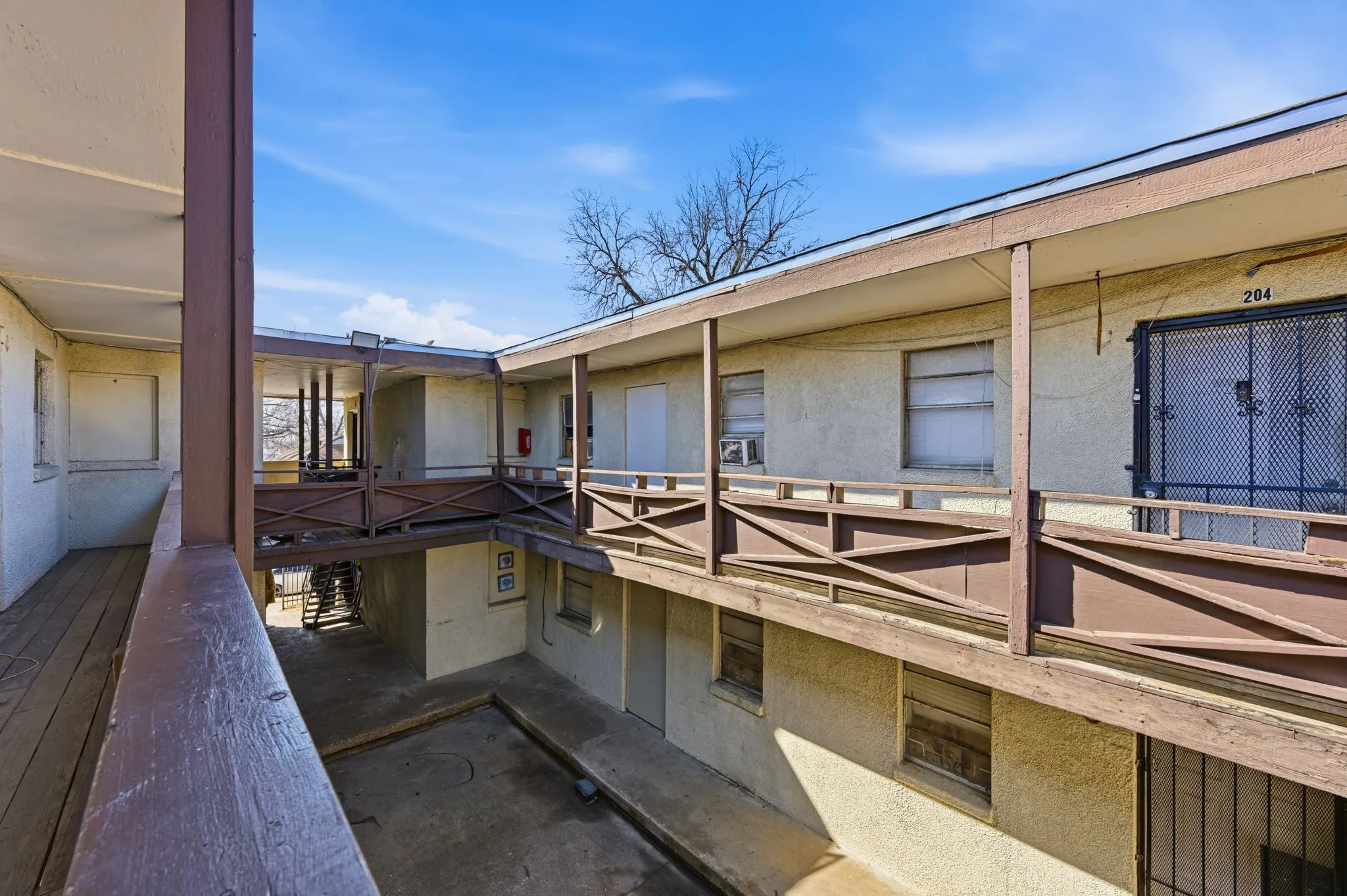 Apartment For Sale in Dallas County , 2718 Cleveland Street, Dallas, Texas 75215, 0, 0, Garage spaces, 0 Sqft, built in 1961, mls#21330836, Real Estate Agent in Dallas, Homes For Sale in Dallas county, Homes For Sale in Dallas, Realtor in Dallas Texas, Real Estate Brokerage Independent Realty Texas, Luminita Cordes Realtor