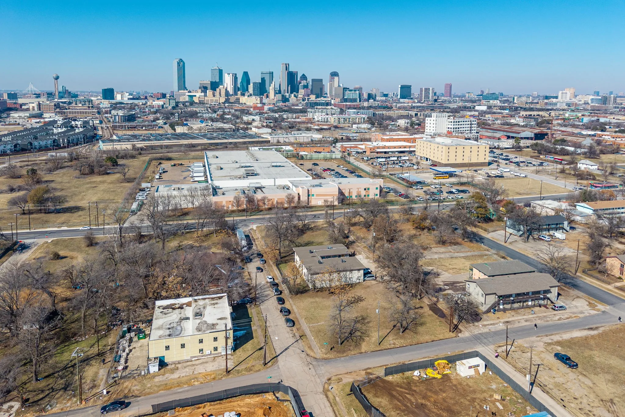 Apartment For Sale in Dallas County , 2718 Cleveland Street, Dallas, Texas 75215, 0, 0, Garage spaces, 0 Sqft, built in 1961, mls#21330836, Real Estate Agent in Dallas, Homes For Sale in Dallas county, Homes For Sale in Dallas, Realtor in Dallas Texas, Real Estate Brokerage Independent Realty Texas, Luminita Cordes Realtor