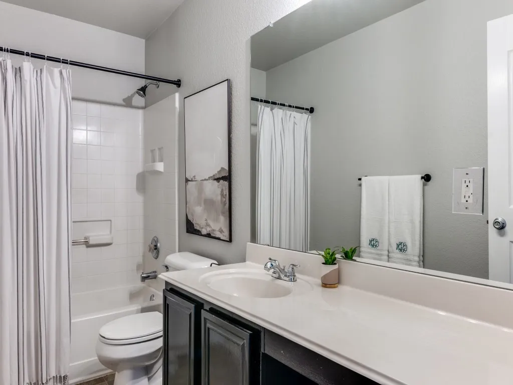 Single Family Residence For Sale in Denton County , 3532 Crisoforo Drive, Denton, Texas 76207, 4 Bedroom, 2 Bathroom, 2 Garage spaces, 1,917 Sqft, built in 2004, mls#21330586, Real Estate Agent in Denton, Homes For Sale in Denton county, Homes For Sale in Denton, Realtor in Denton Texas, Real Estate Brokerage Independent Realty Texas, Luminita Cordes Realtor