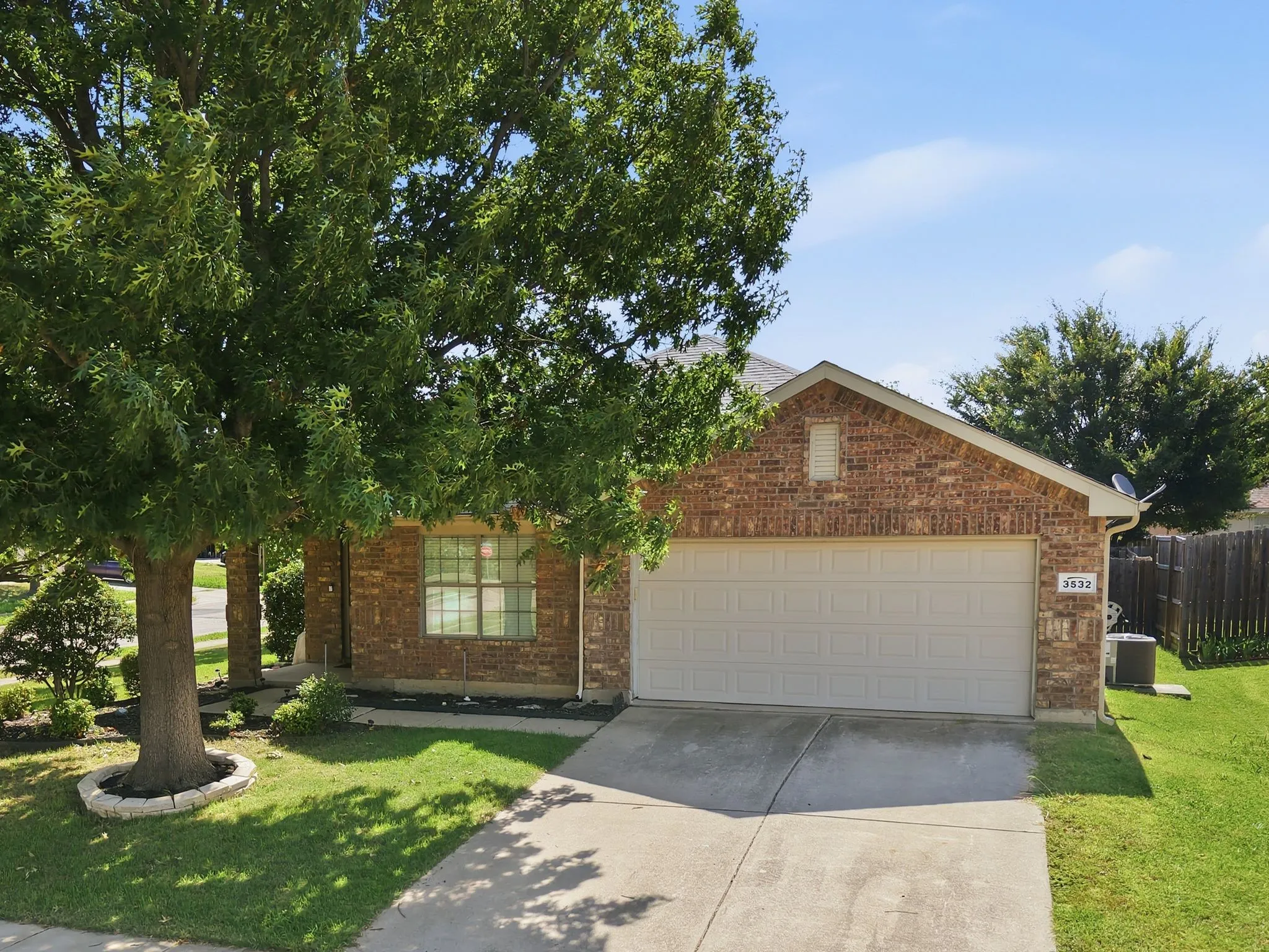 Single Family Residence For Sale in Denton County , 3532 Crisoforo Drive, Denton, Texas 76207, 4 Bedroom, 2 Bathroom, 2 Garage spaces, 1,917 Sqft, built in 2004, mls#21330586, Real Estate Agent in Denton, Homes For Sale in Denton county, Homes For Sale in Denton, Realtor in Denton Texas, Real Estate Brokerage Independent Realty Texas, Luminita Cordes Realtor
