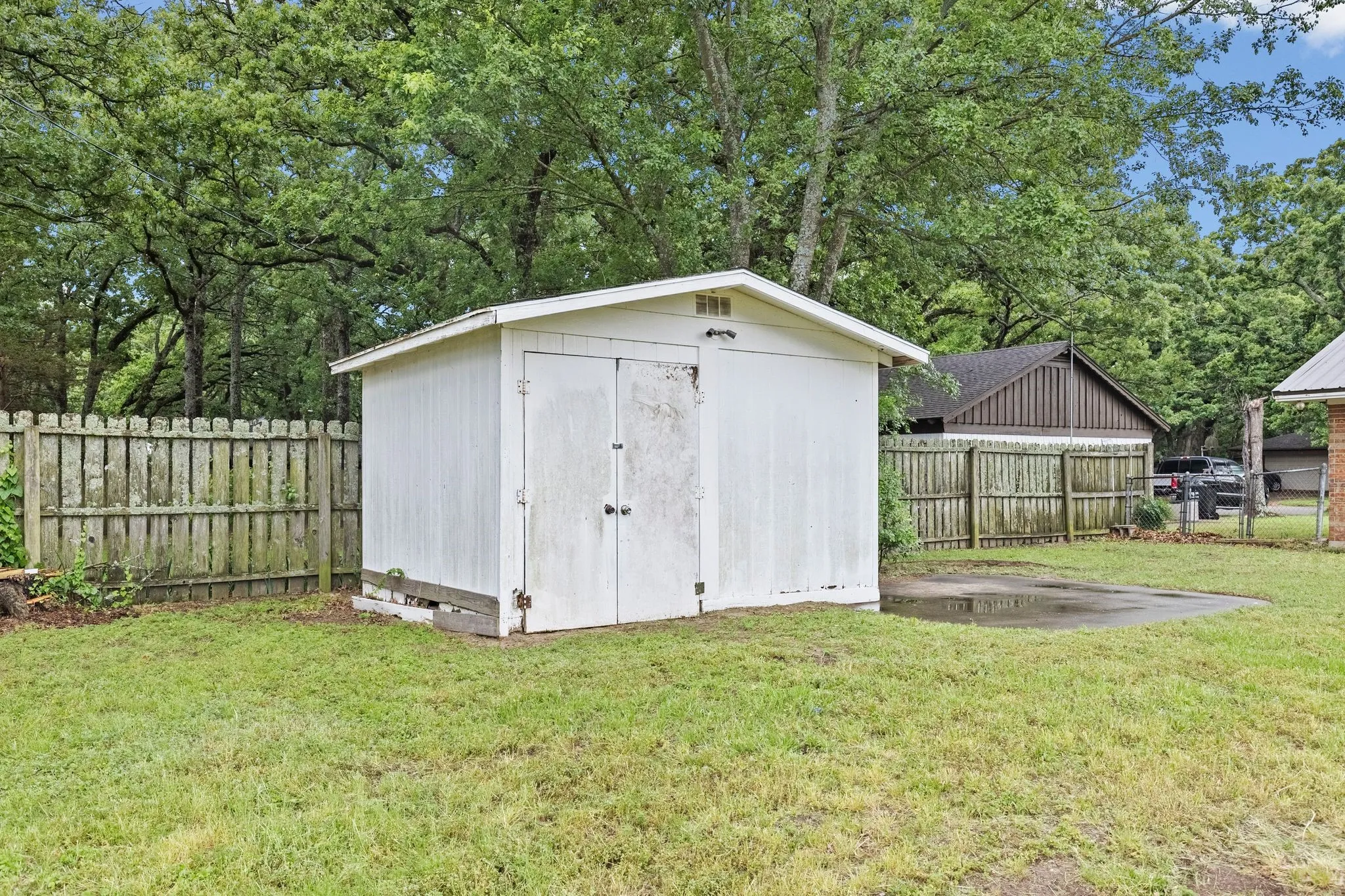 Single Family Residence For Rent in Hunt County , 3 Timberside Drive, Greenville, Texas 75402, 3 Bedroom, 2 Bathroom, 2 Garage spaces, 1,776 Sqft, built in 1966, mls#21330845, Real Estate Agent in Greenville, Homes For Rent in Hunt county, Homes For Rent in Greenville, Realtor in Greenville Texas, Real Estate Brokerage Independent Realty Texas, Luminita Cordes Realtor