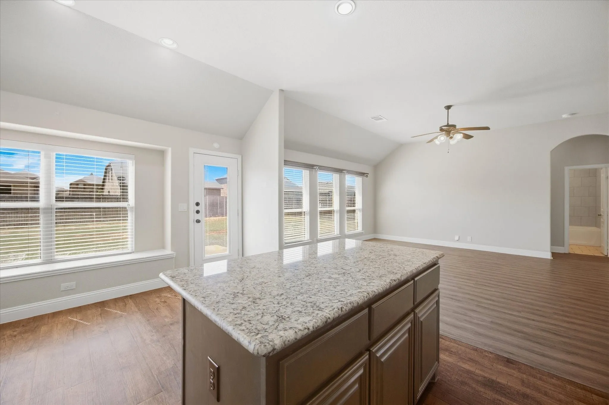 Single Family Residence For Rent in Kaufman County , 3011 Winecup Court, Heartland, Texas 75126, 3 Bedroom, 2 Bathroom, 2 Garage spaces, 1,506 Sqft, built in 2016, mls#21330853, Real Estate Agent in Heartland, Homes For Rent in Kaufman county, Homes For Rent in Heartland, Realtor in Heartland Texas, Real Estate Brokerage Independent Realty Texas, Luminita Cordes Realtor