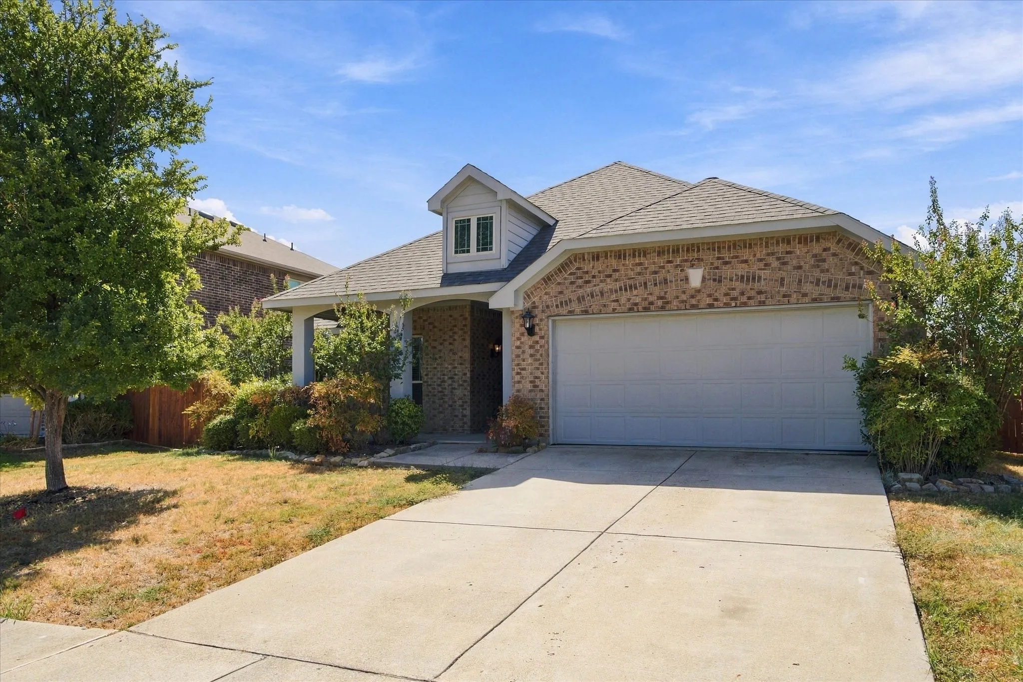 Single Family Residence For Rent in Kaufman County , 3011 Winecup Court, Heartland, Texas 75126, 3 Bedroom, 2 Bathroom, 2 Garage spaces, 1,506 Sqft, built in 2016, mls#21330853, Real Estate Agent in Heartland, Homes For Rent in Kaufman county, Homes For Rent in Heartland, Realtor in Heartland Texas, Real Estate Brokerage Independent Realty Texas, Luminita Cordes Realtor