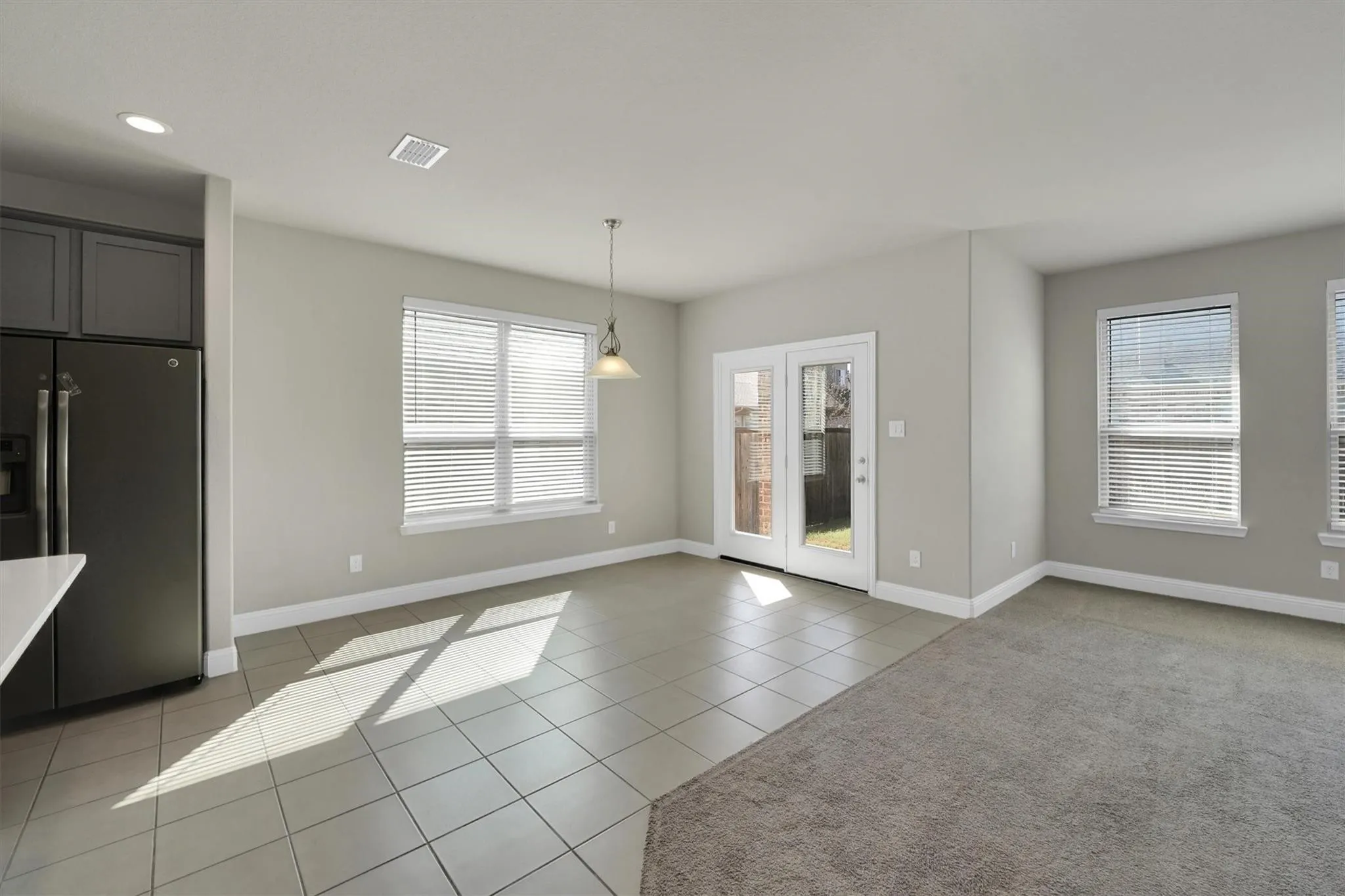 Single Family Residence For Rent in Tarrant County , 6401 Longhorn Herd Lane, Fort Worth, Texas 76123, 3 Bedroom, 3 Bathroom, 2 Garage spaces, 2,370 Sqft, built in 2019, mls#21330852, Real Estate Agent in Fort Worth, Homes For Rent in Tarrant county, Homes For Rent in Fort Worth, Realtor in Fort Worth Texas, Real Estate Brokerage Independent Realty Texas, Luminita Cordes Realtor